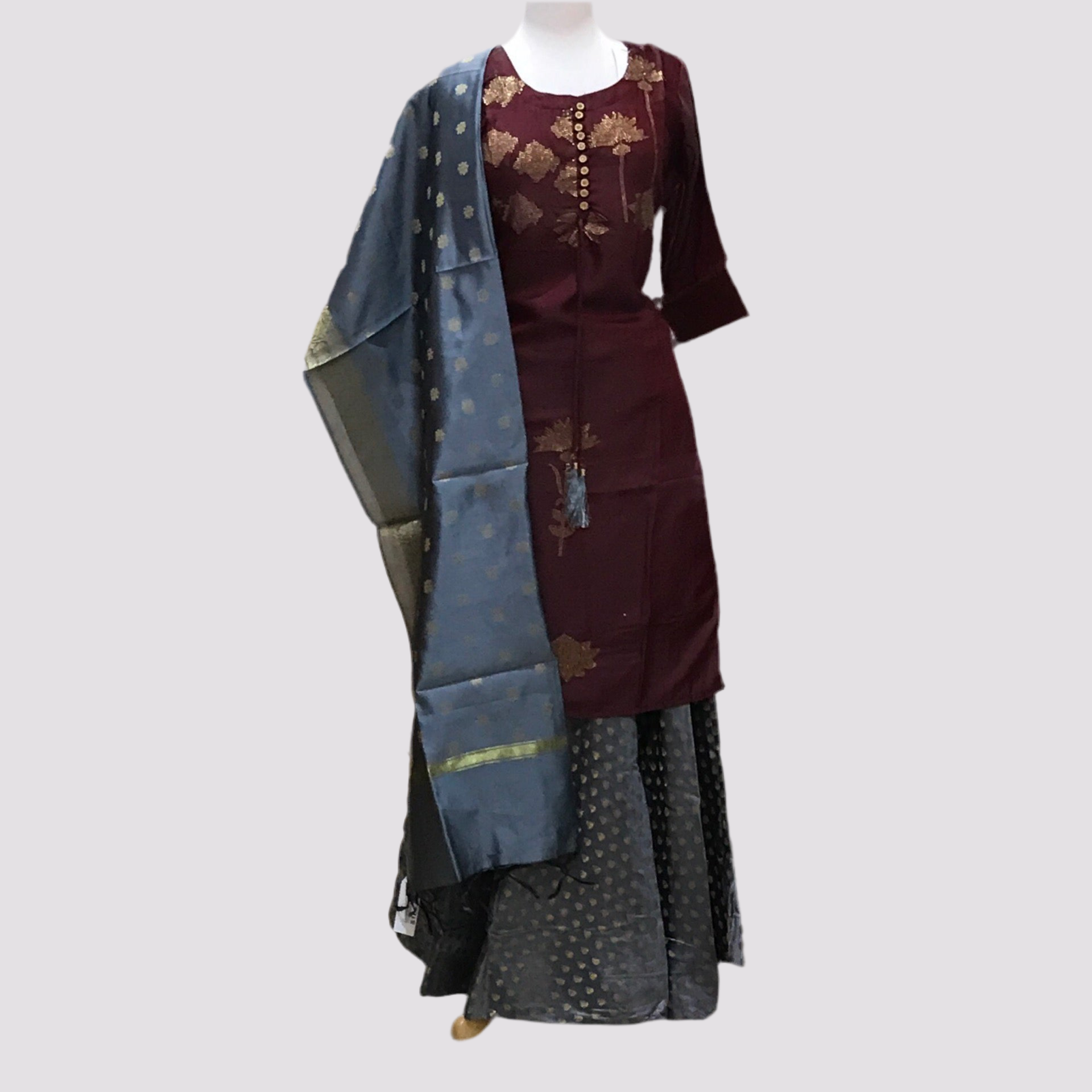 KURTA LEHENGA SCARF, SIZE 42