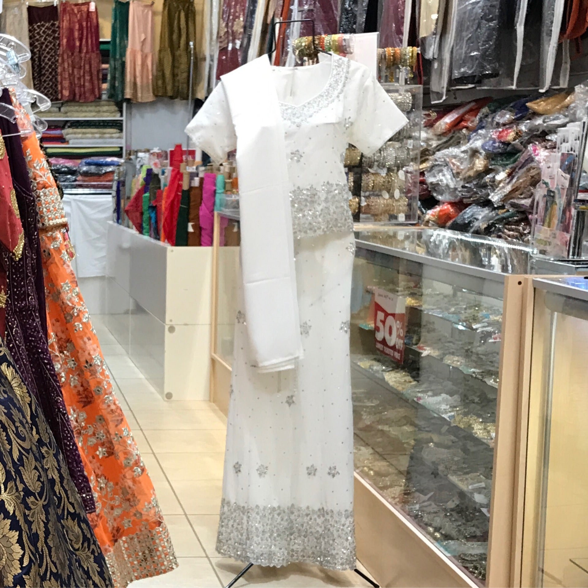 LEHENGA CHOLI SCARF, SIZE 38