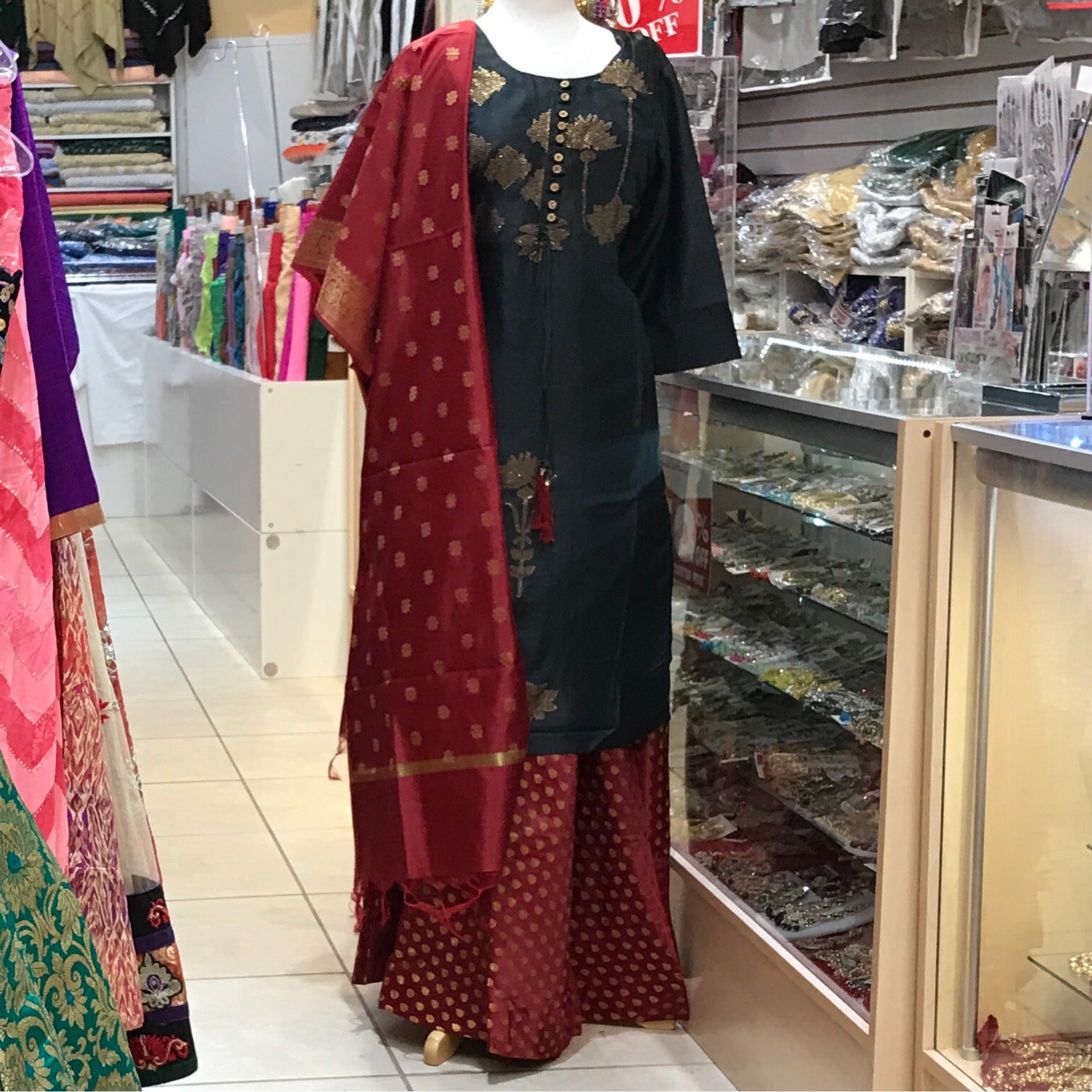 KURTA LEHENGA SCARF, SIZE 44