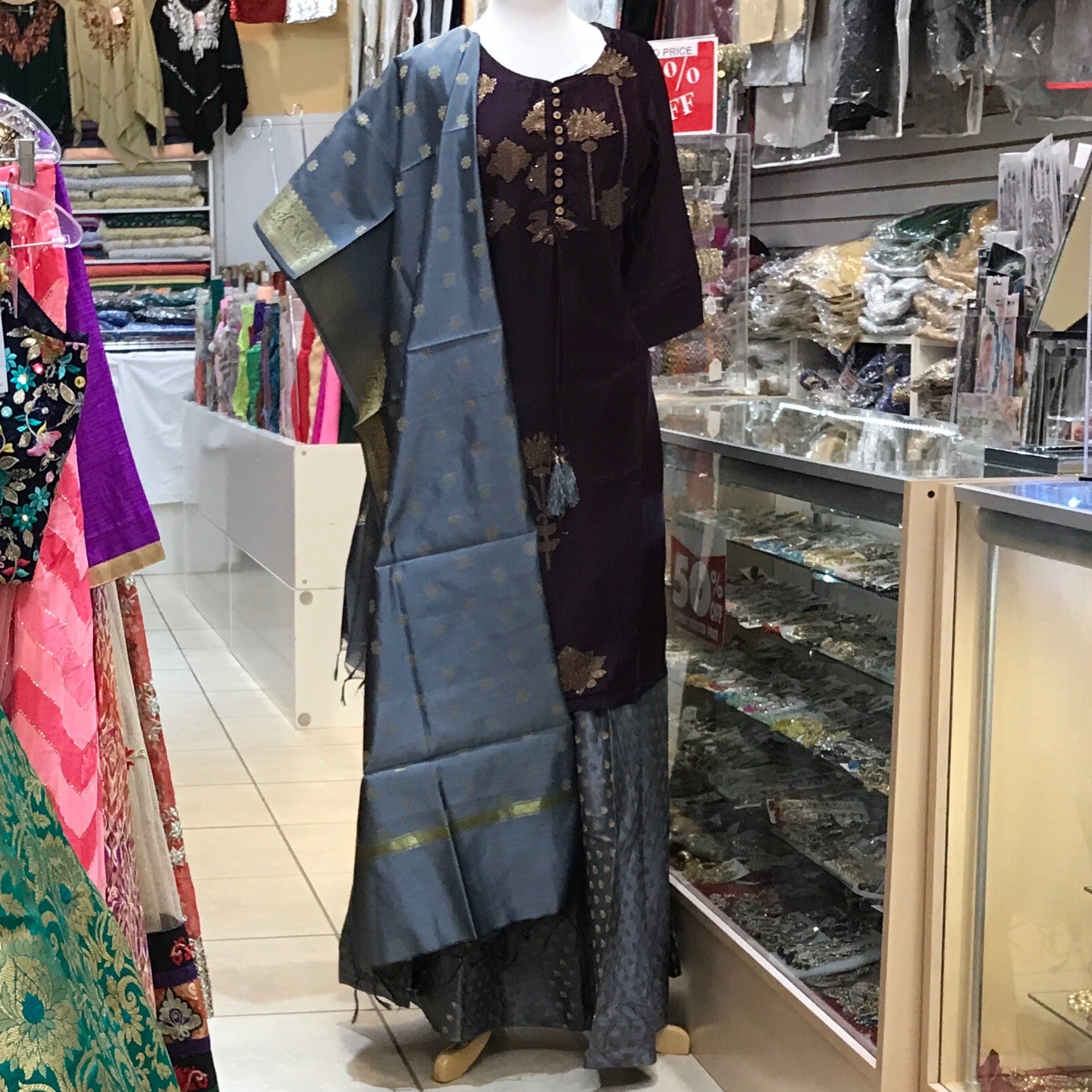 KURTA LEHENGA SCARF, SIZE 42