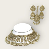 Necklace + Earrings + Tikka