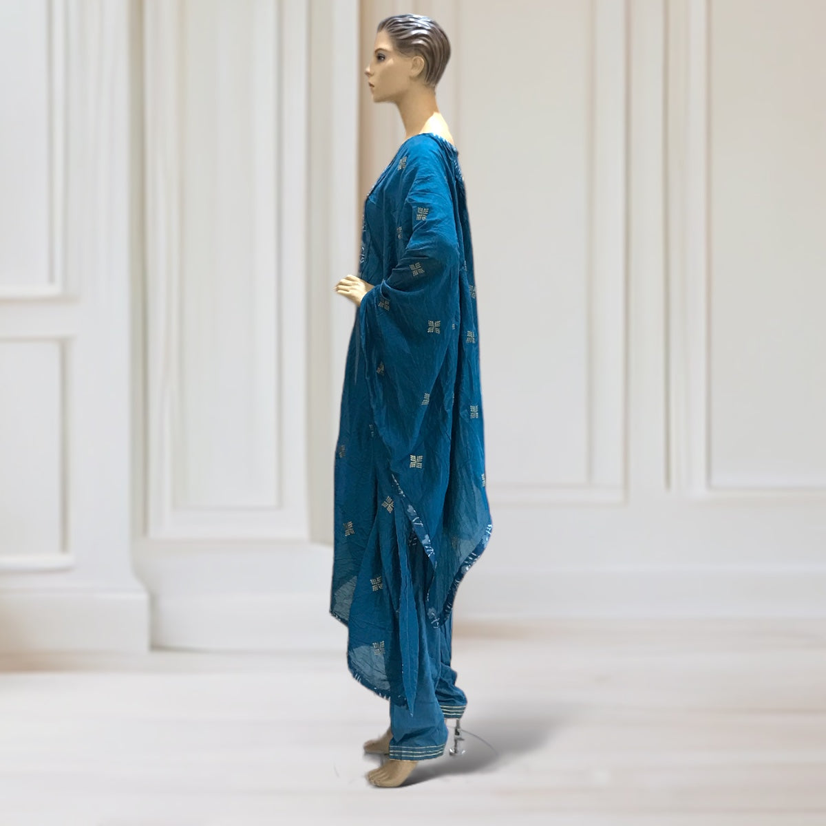Kurta+Trouser+Scarf