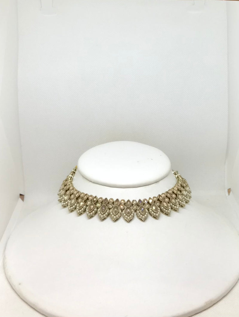 Necklace + Earring + Tikka