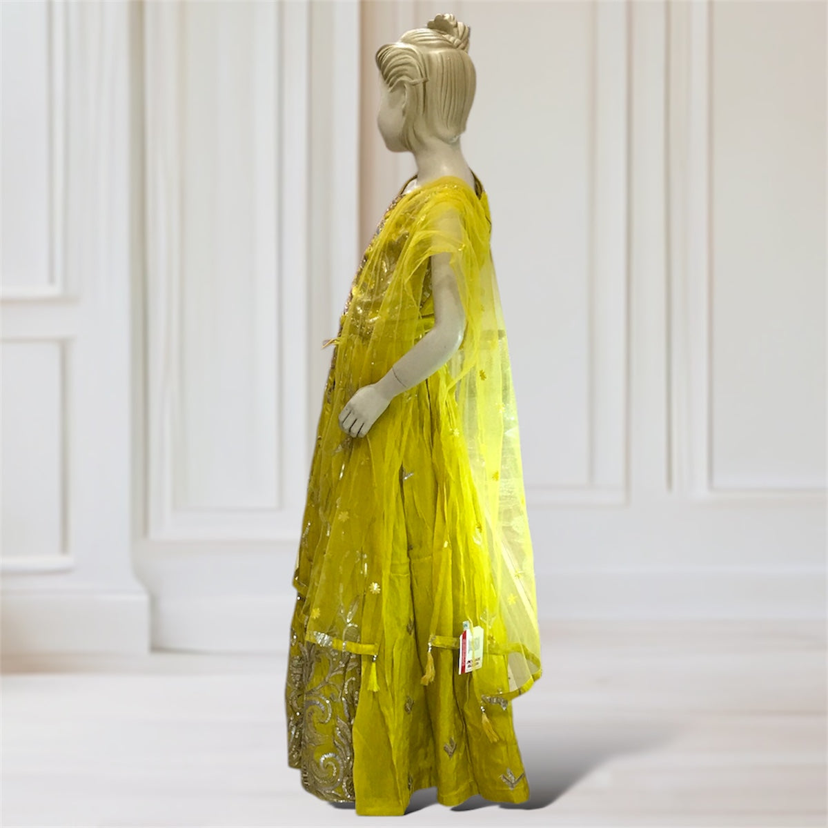 Lehenga + Choli + Scarf