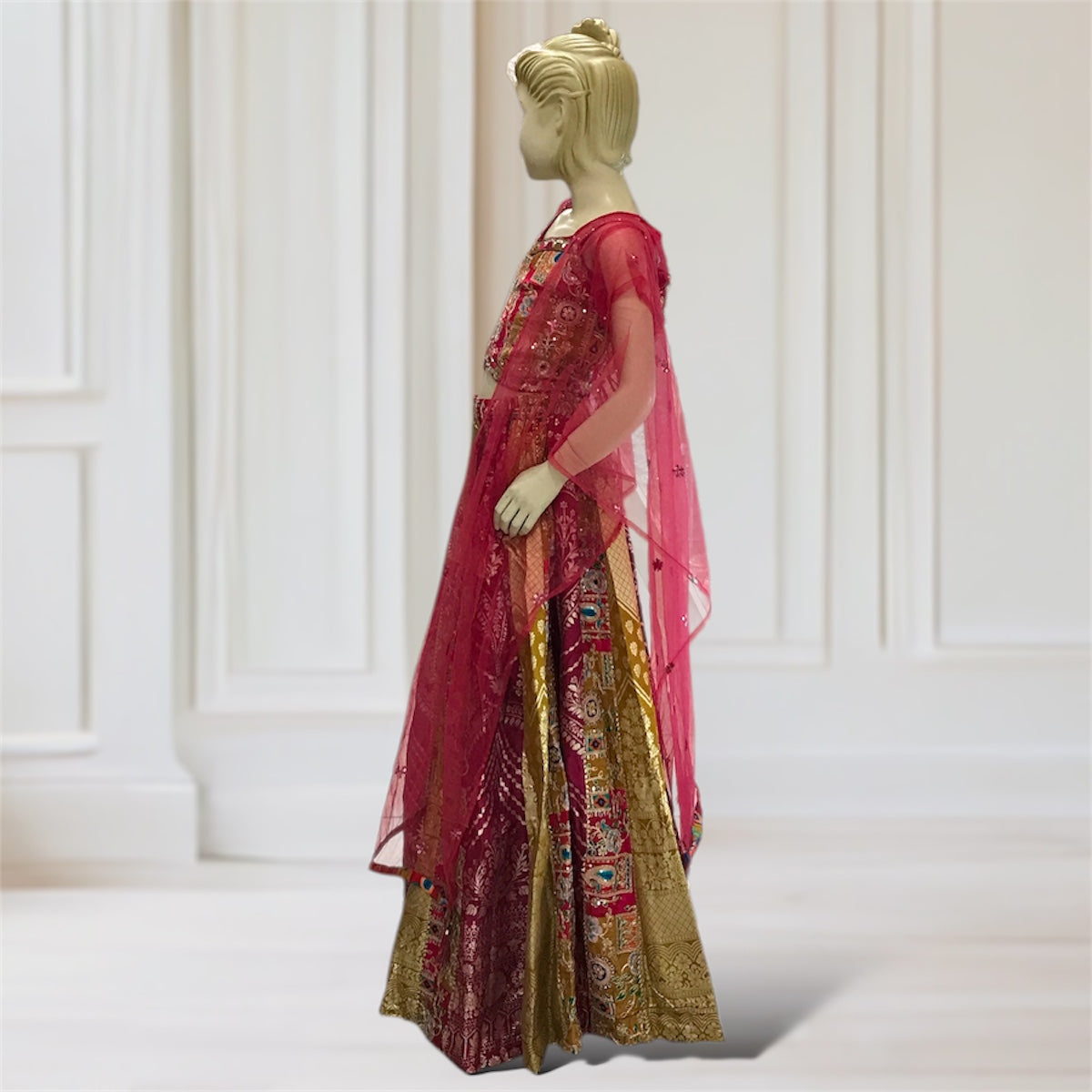 Lehenga + Choli + Scarf