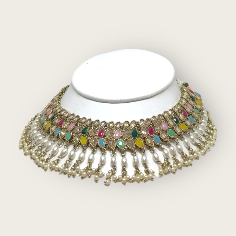 Necklace + Earrings + Tikka
