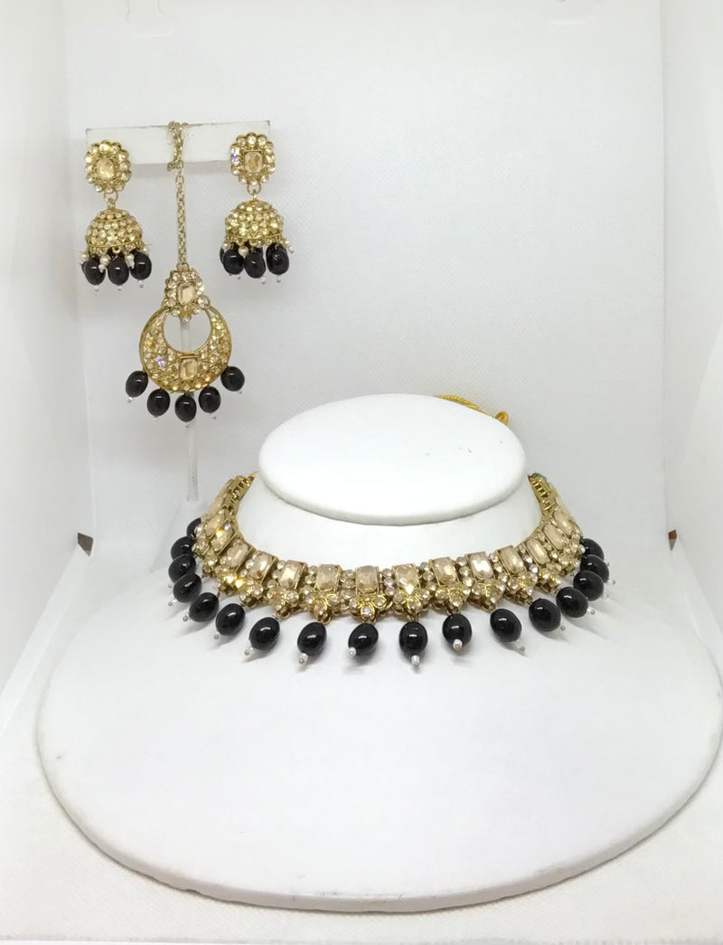 Necklace + Earring + Tikka