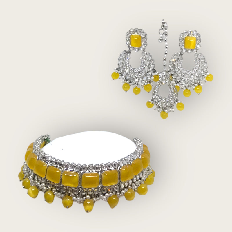 Necklace + Earrings + Tikka