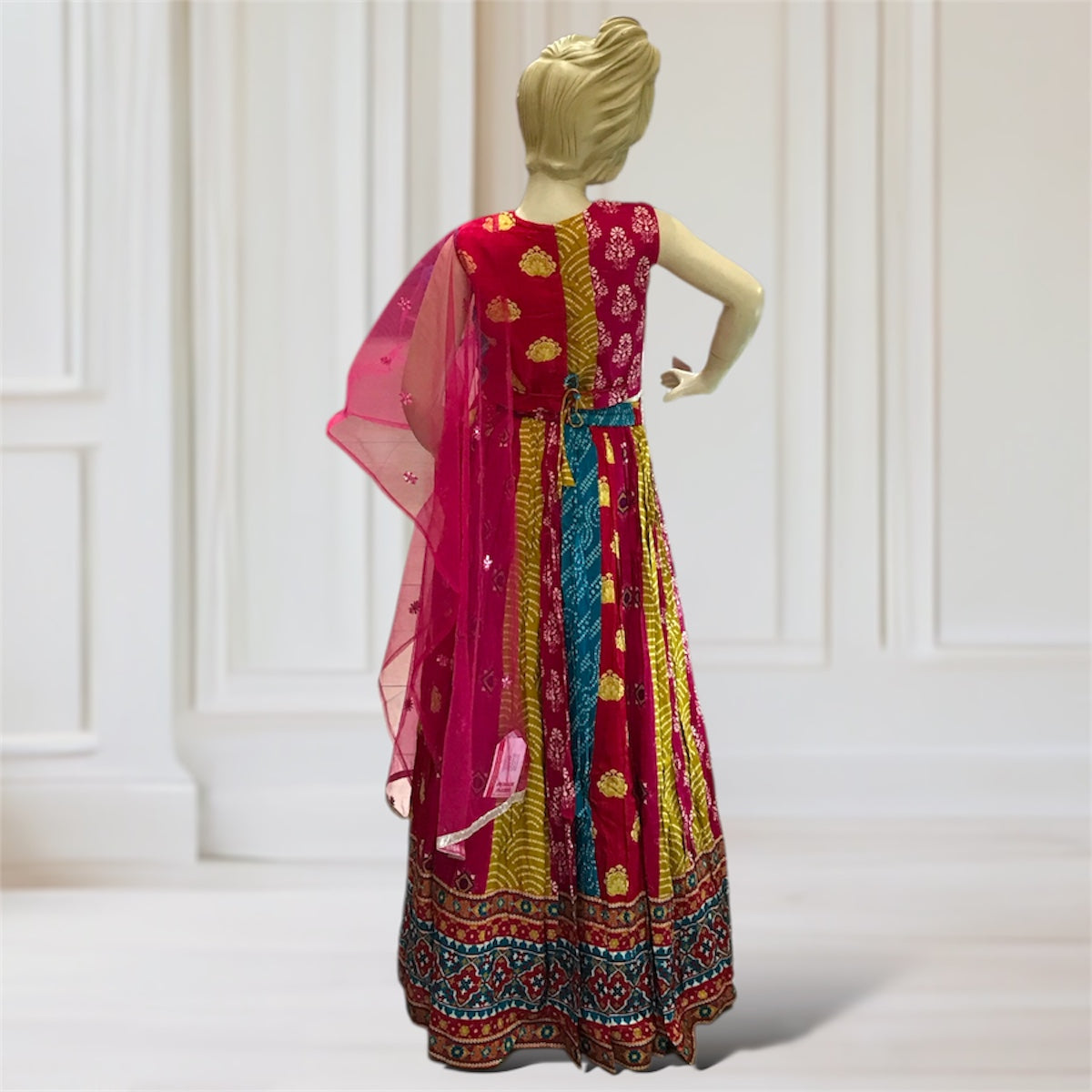 Lehenga + Choli + Scarf