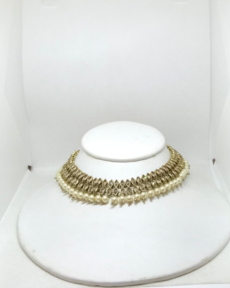 Necklace + Earring + Tikka
