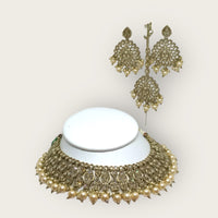Necklace + Earrings + Tikka