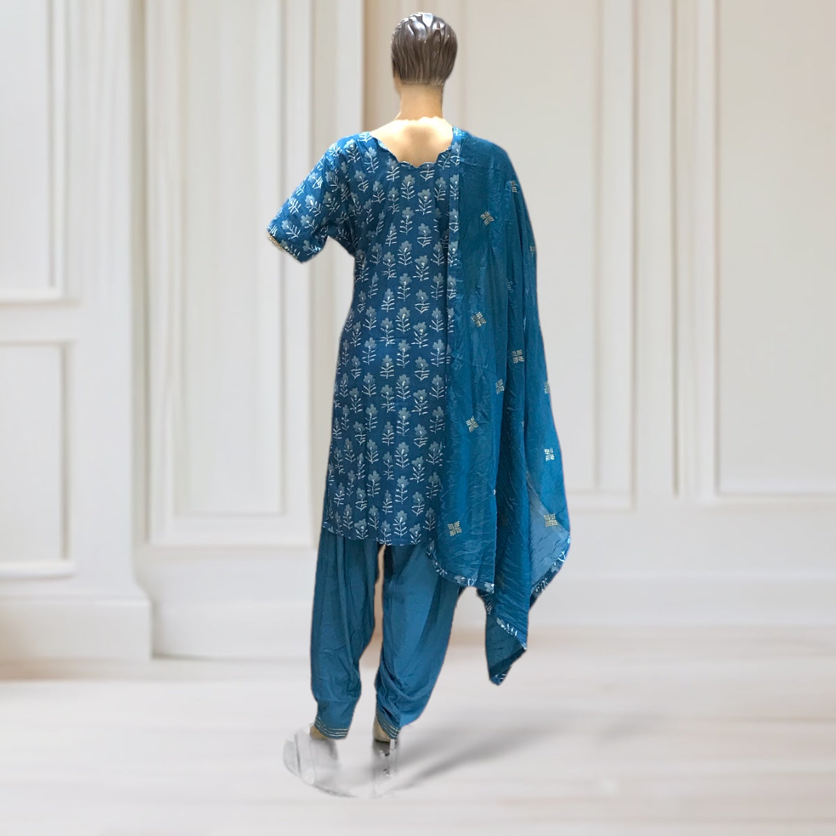 Kurta+Trouser+Scarf