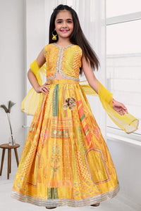 Lehenga + Choli + Scarf