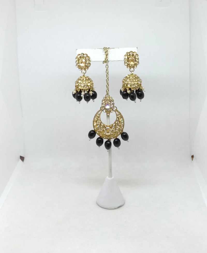 Necklace + Earring + Tikka