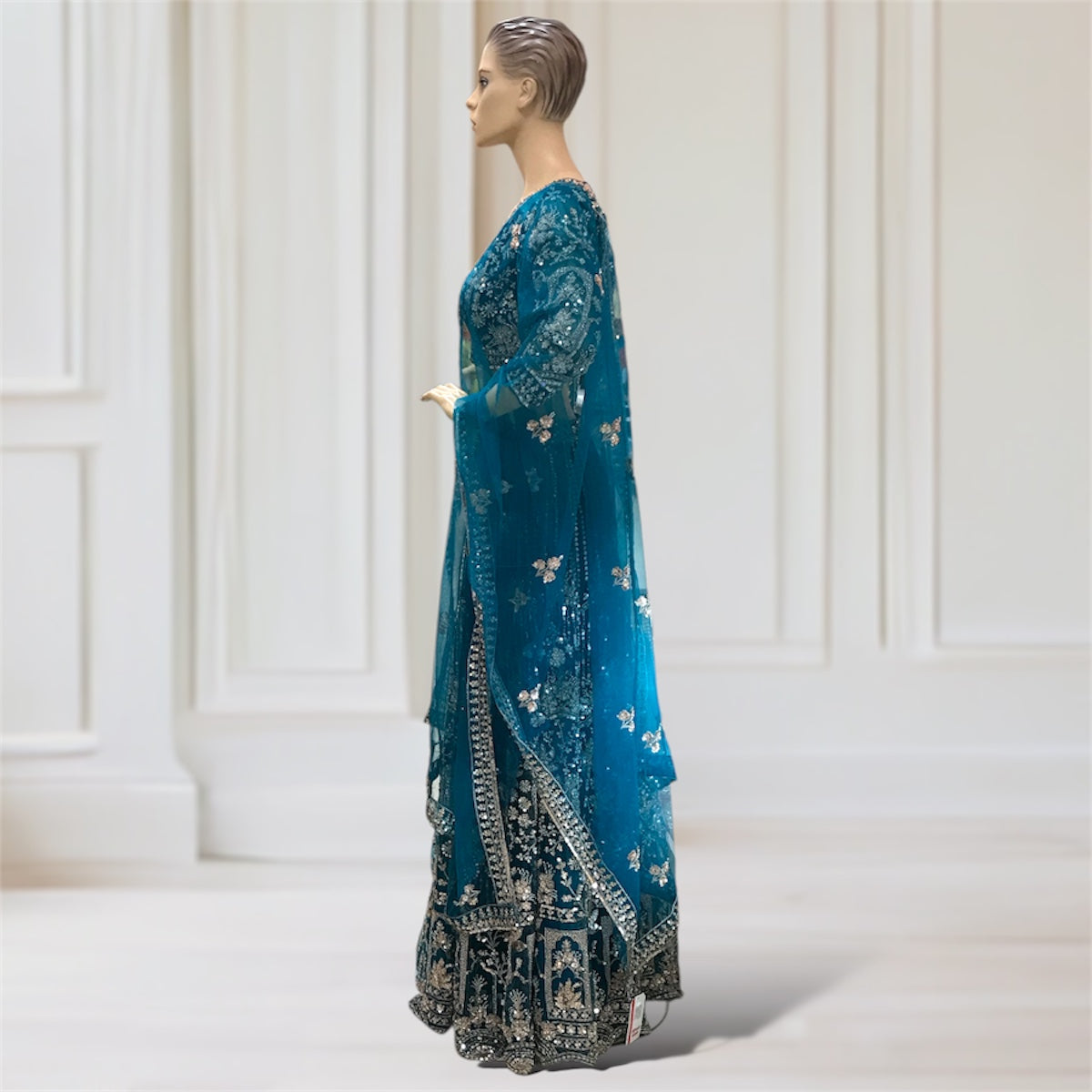 Lehenga + Choli + Scarf