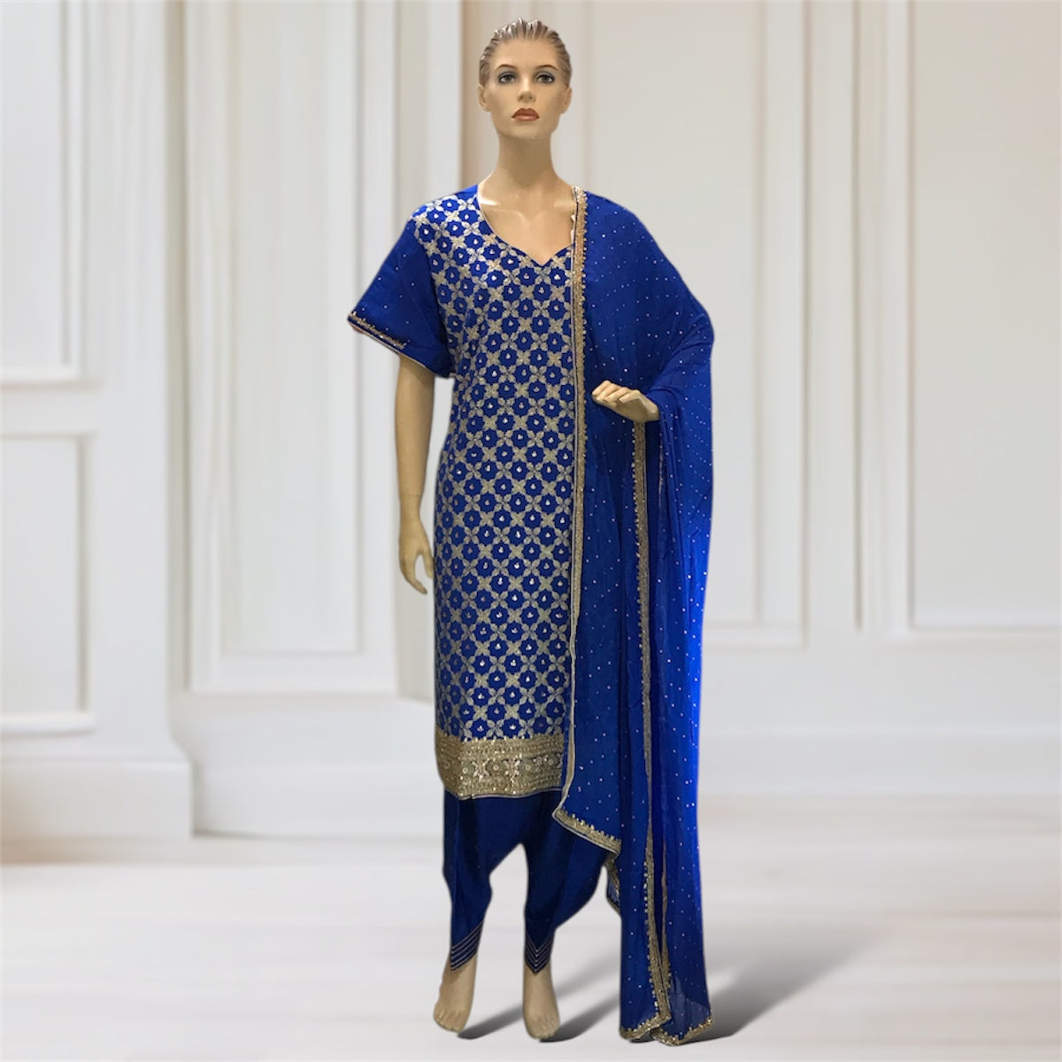 KURTA TROUSER SCARF 56