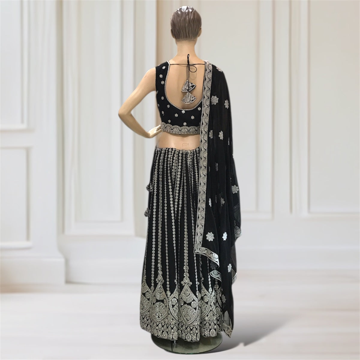 Lehenga + Choli + Scarf