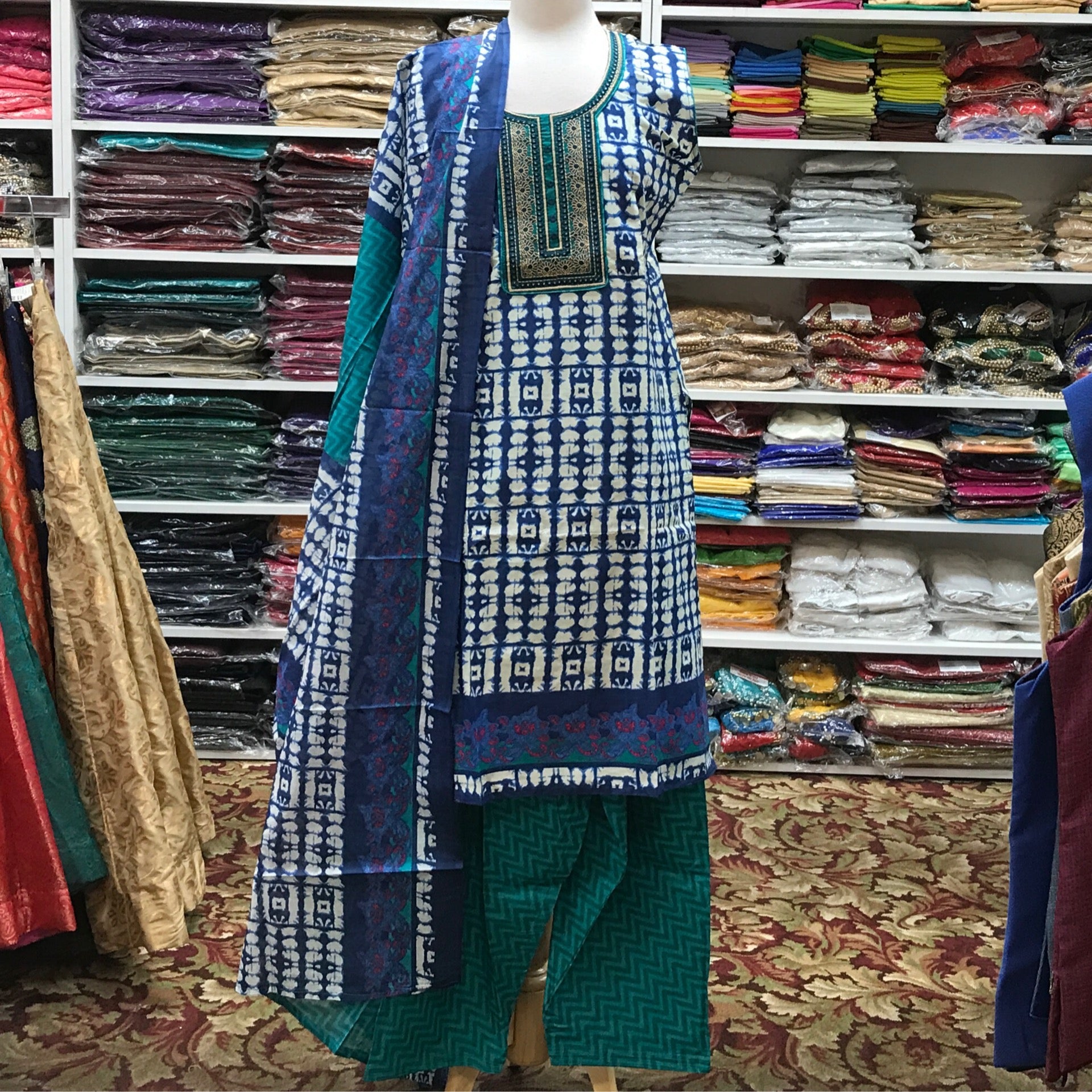 KURTA SHALWAR DUPATTA SIZE 44