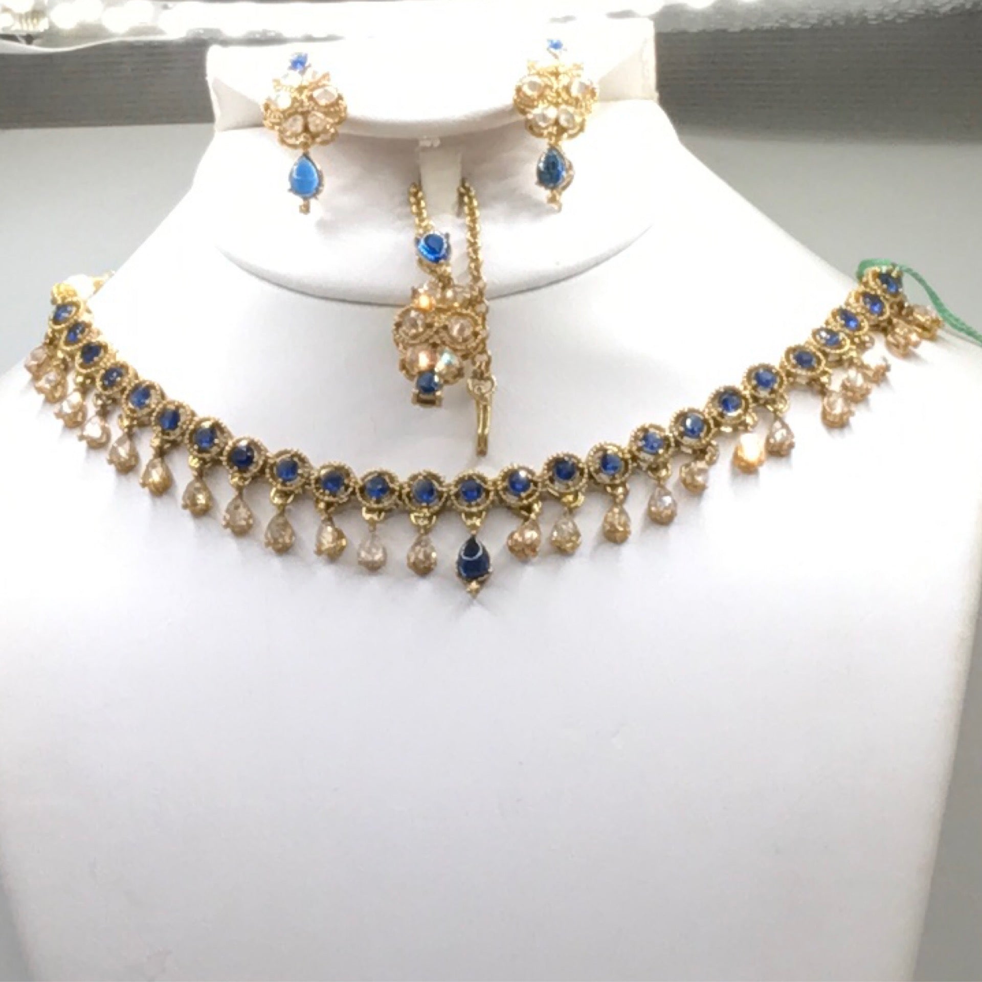 NECKLACE SET