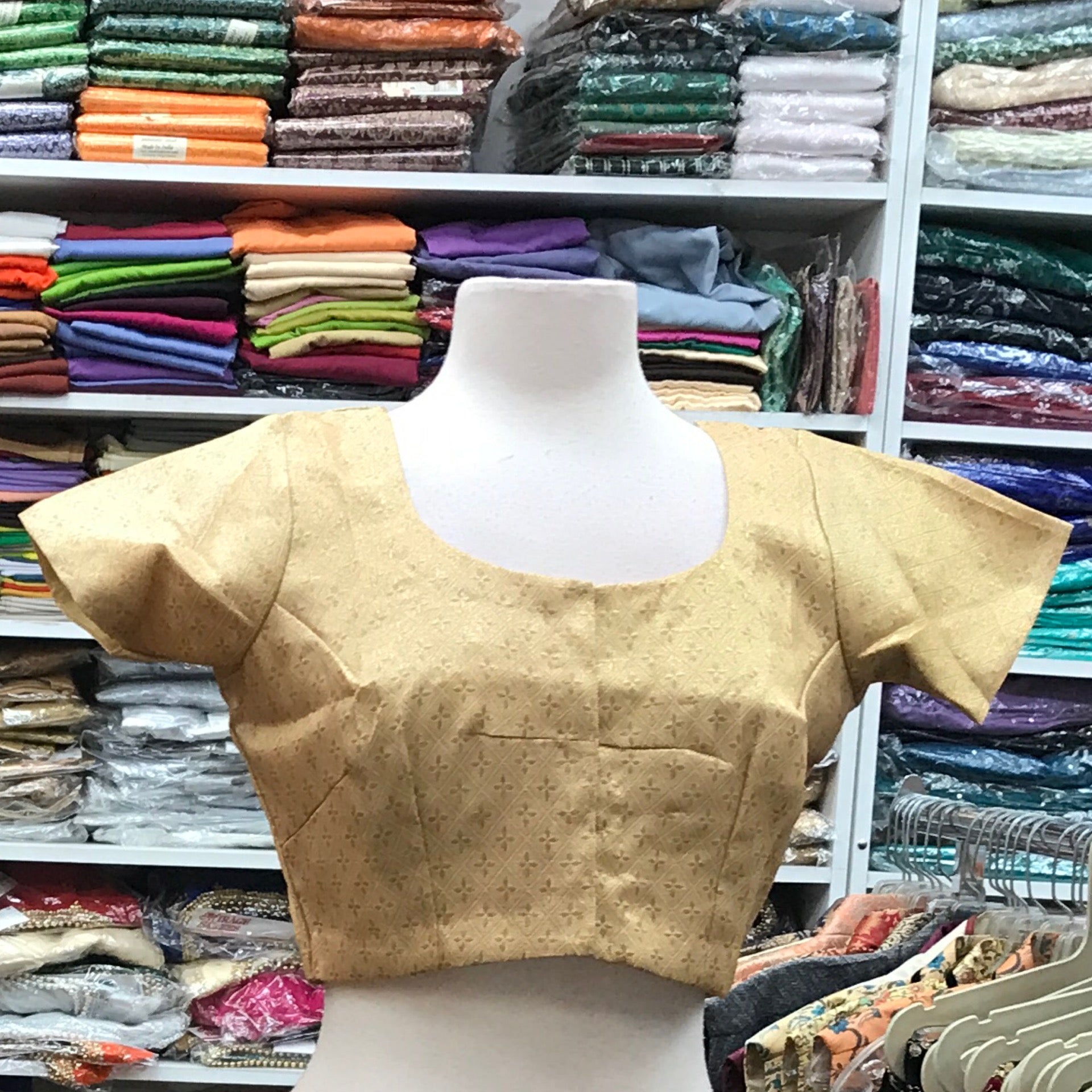 BLOUSE SIZE 40