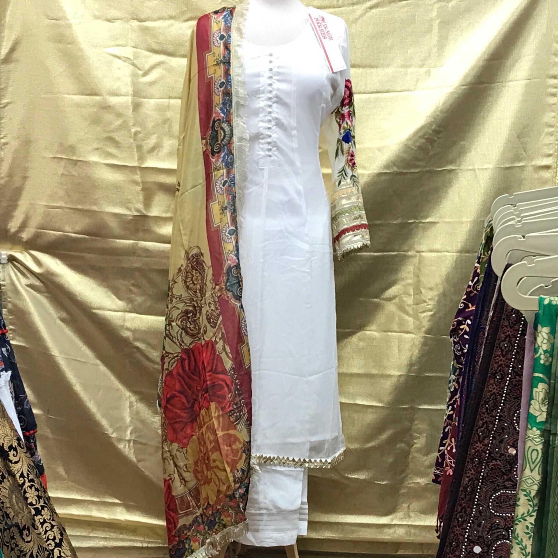 PAKISTANI SUIT SIZE 44