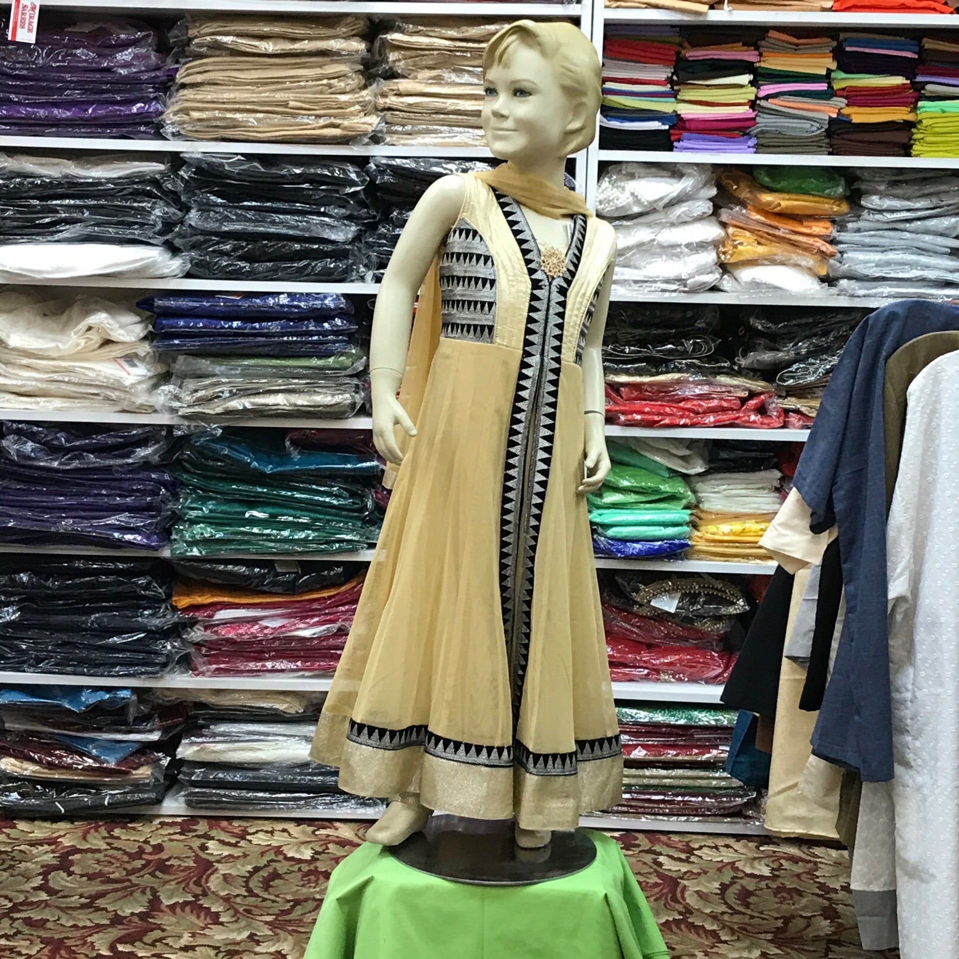 Anarkali Churidar Dupatta Size 28