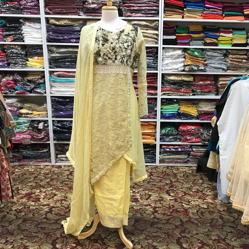 Pakistani Suit Size 44