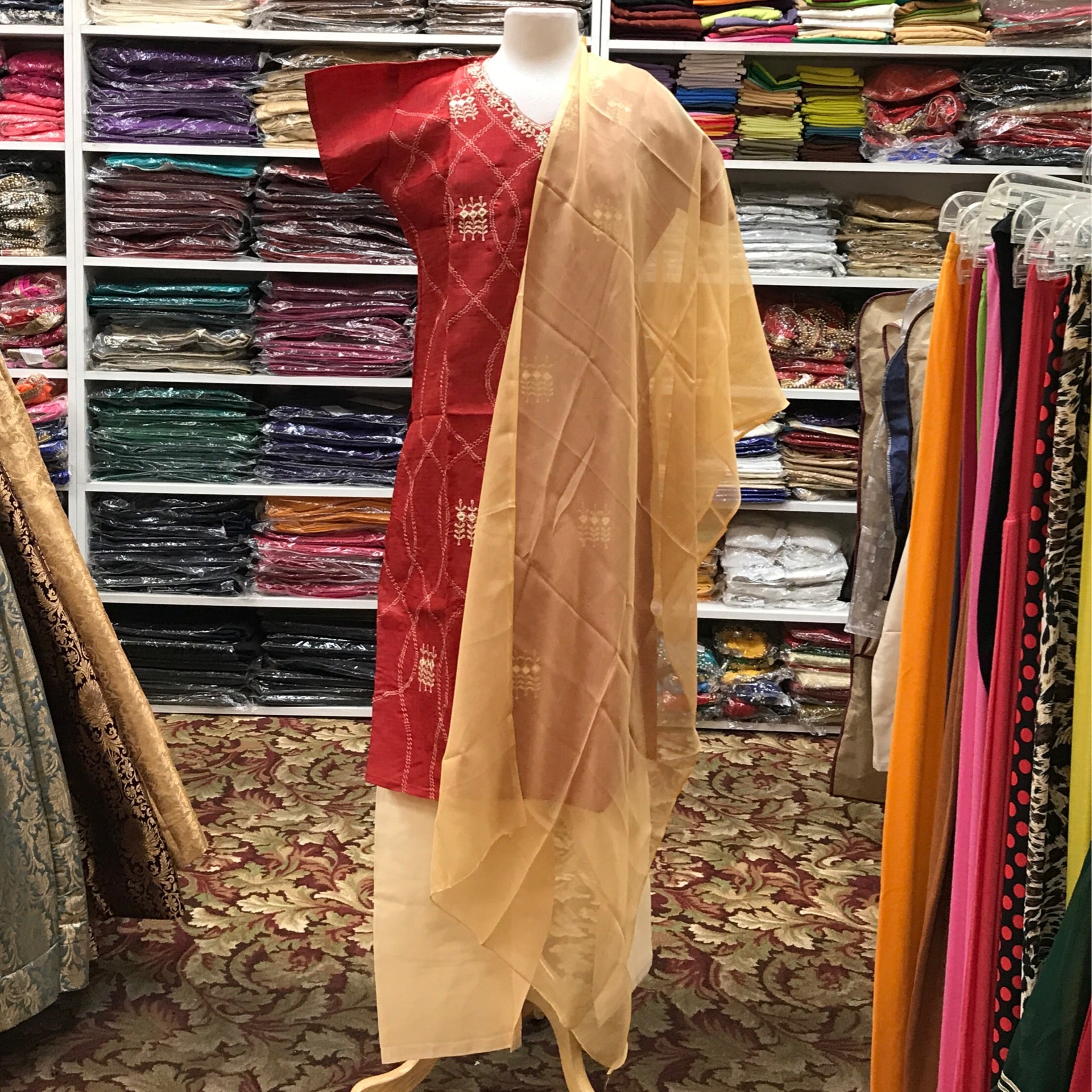 KURTA SHALWAR DUPATTA SIZE44