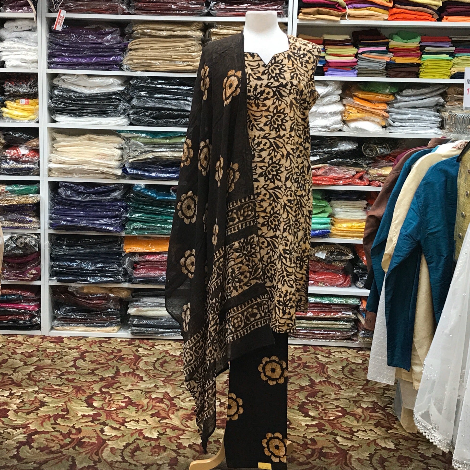 Kurta Shalwar Dupatta Size 40