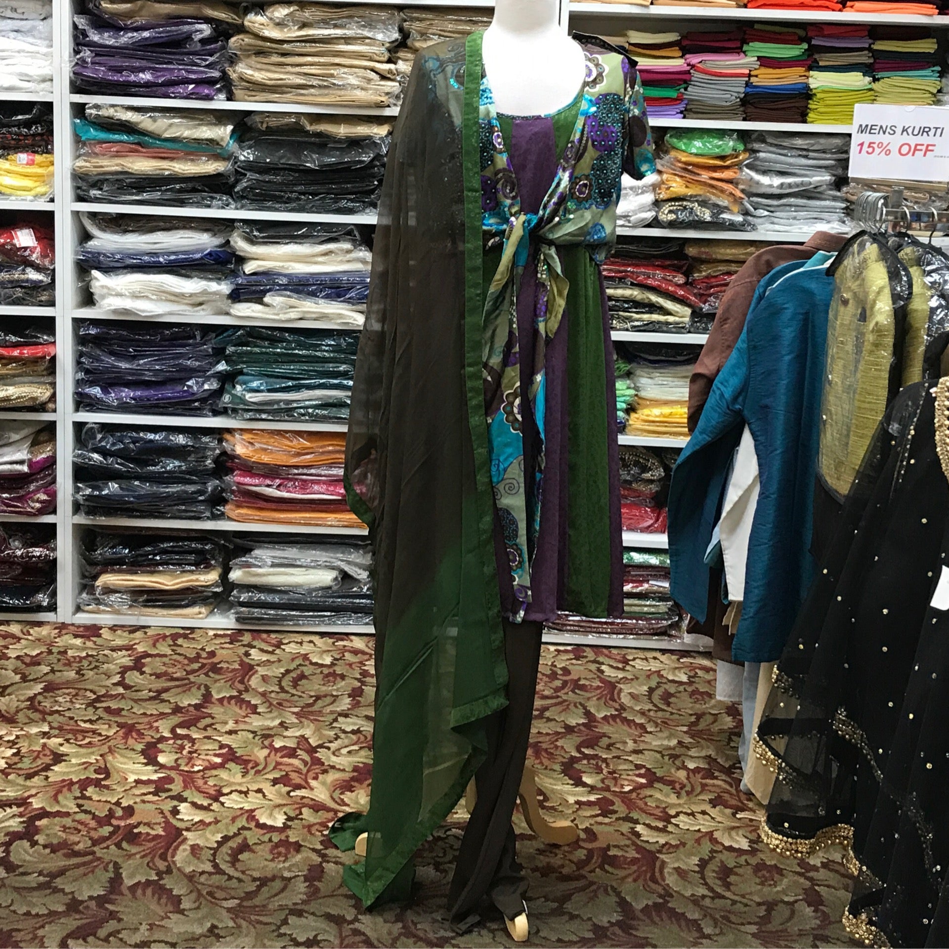 Kurta Churidar Dupatta With Coti Size 42