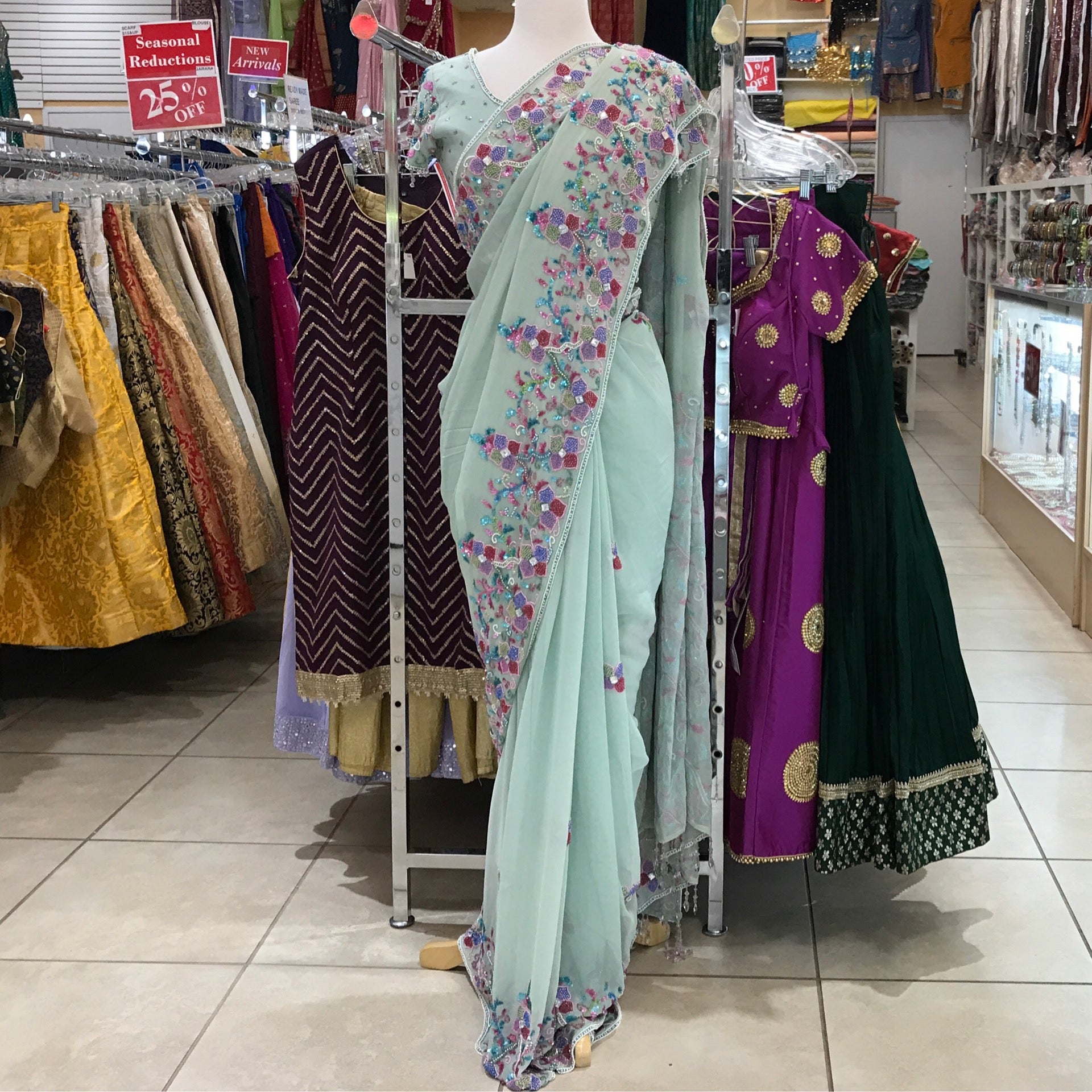 DESIGNER SAREE/READY BLOUSE