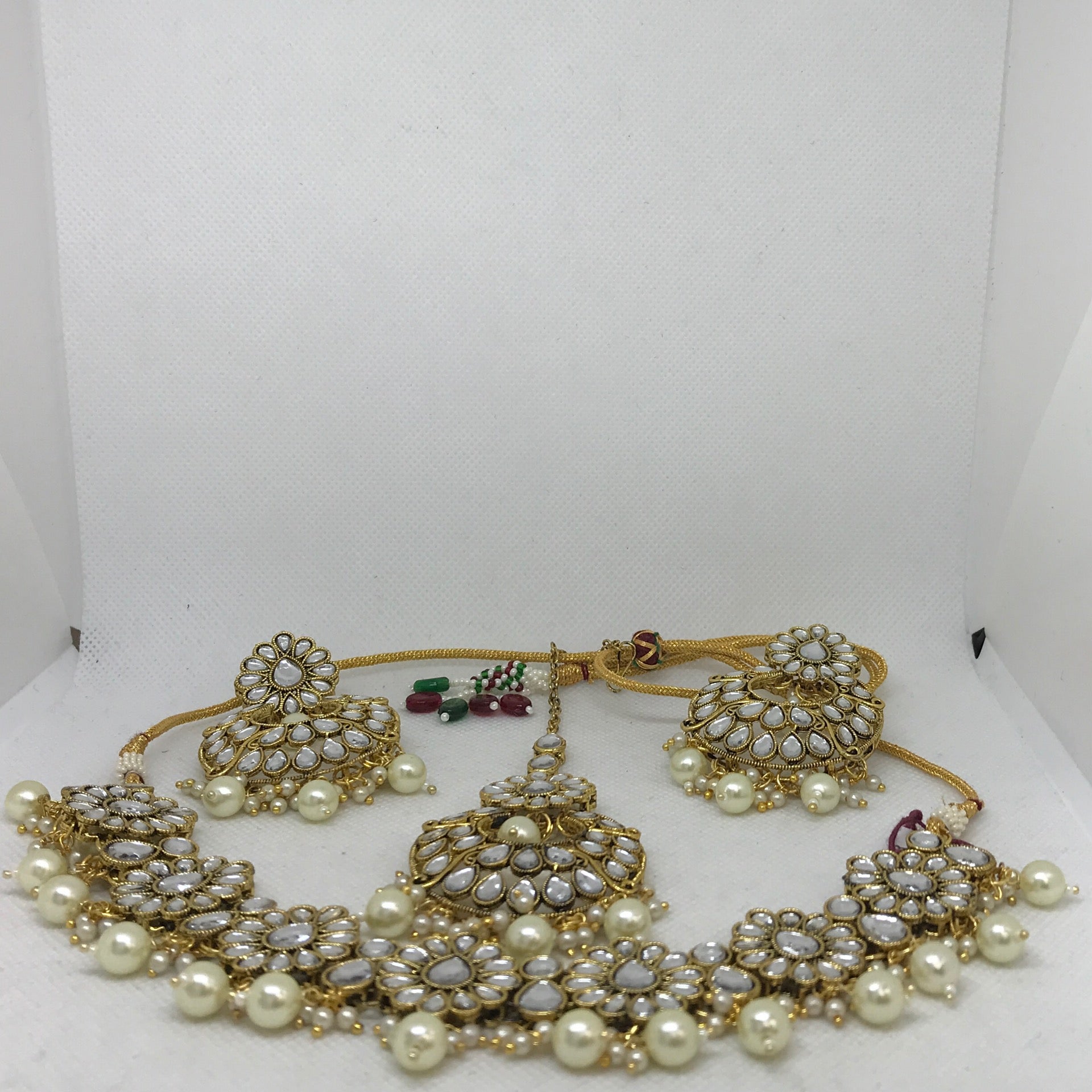 NECKLACE SET
