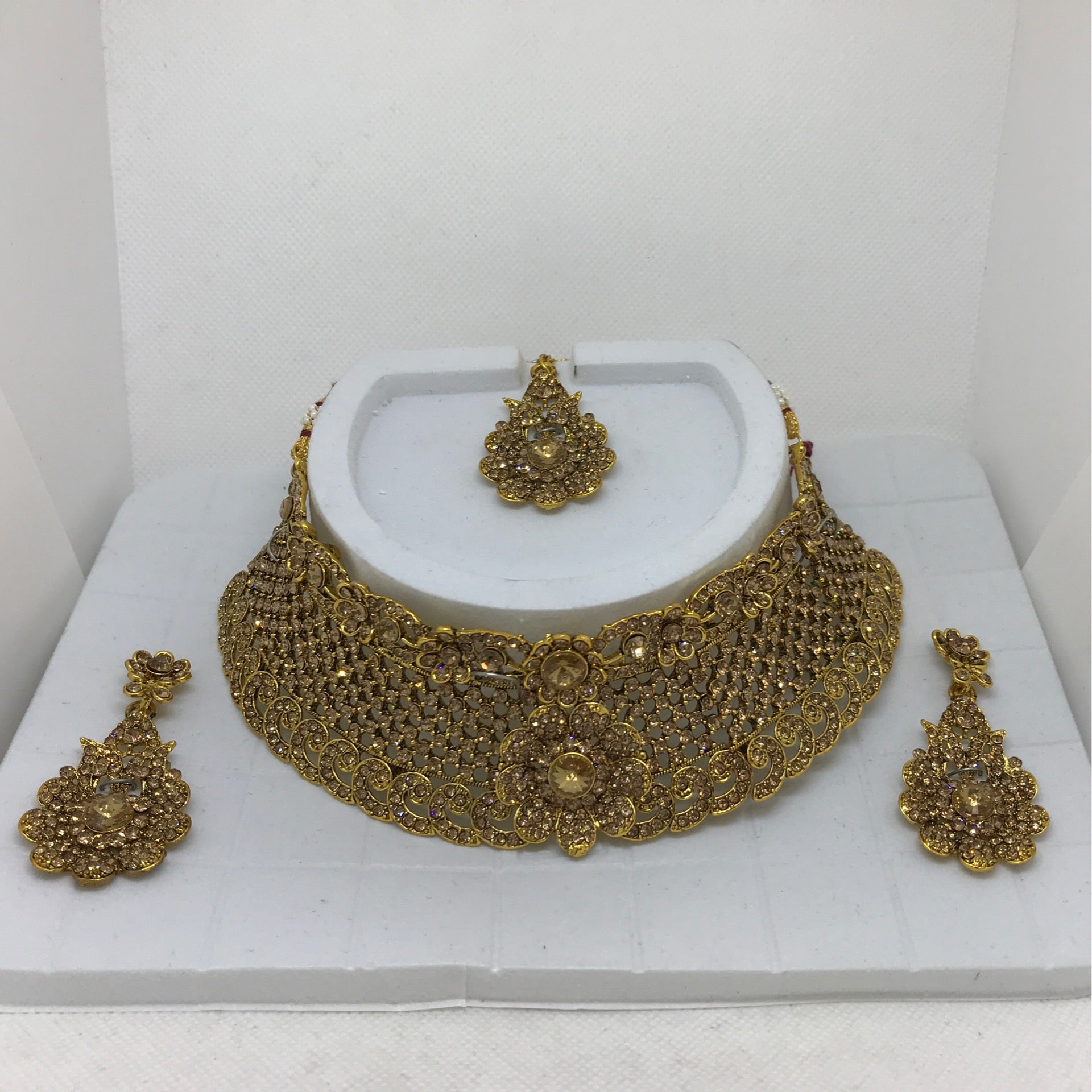 NECKLACE SET