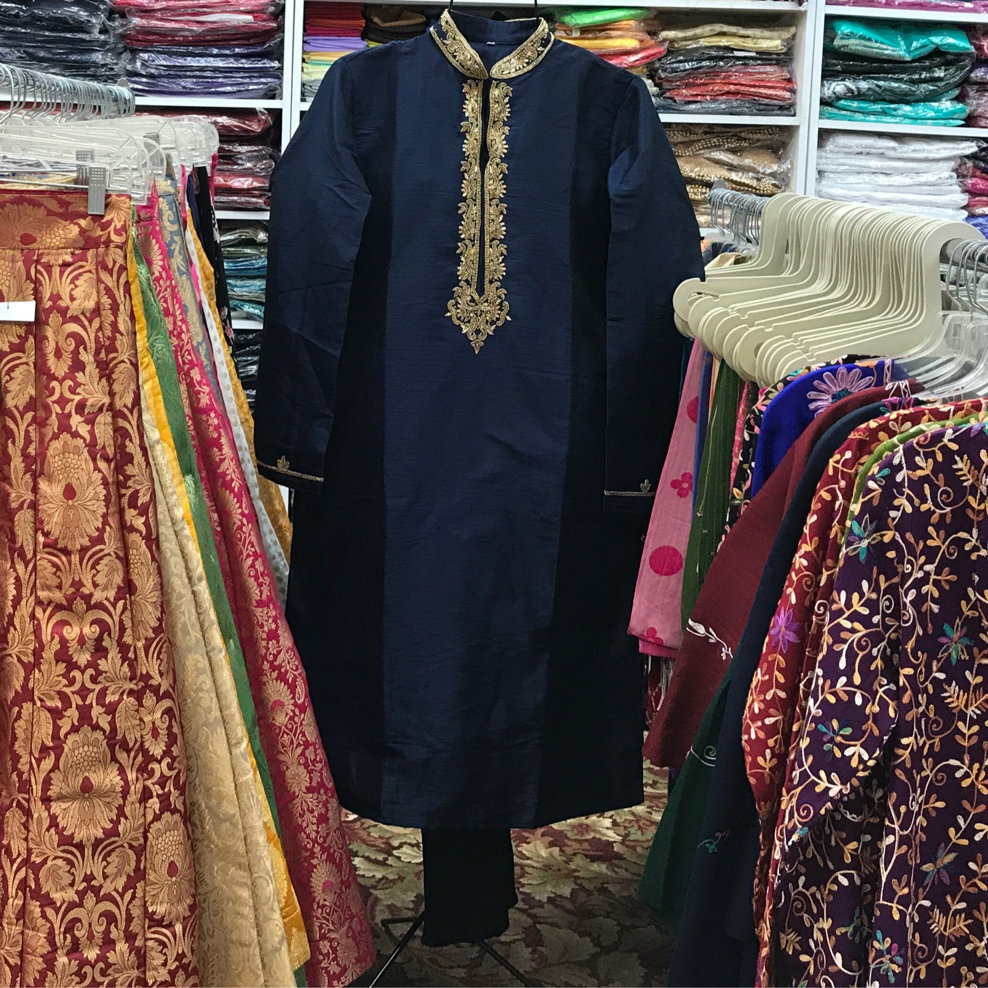 MANS KURTA PAJAMA SIZE 42