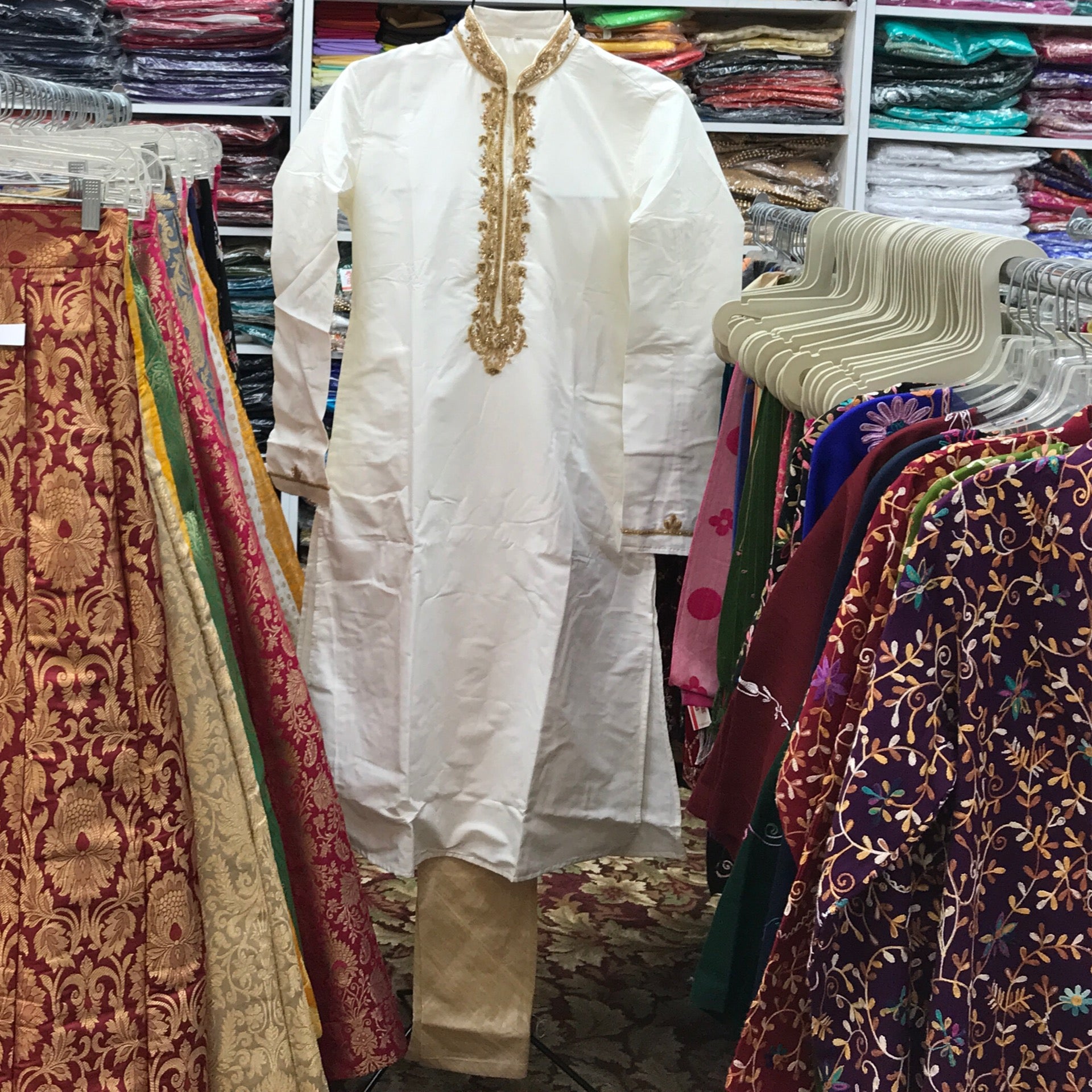 MANS KURTA PAJAMA SIZE 44