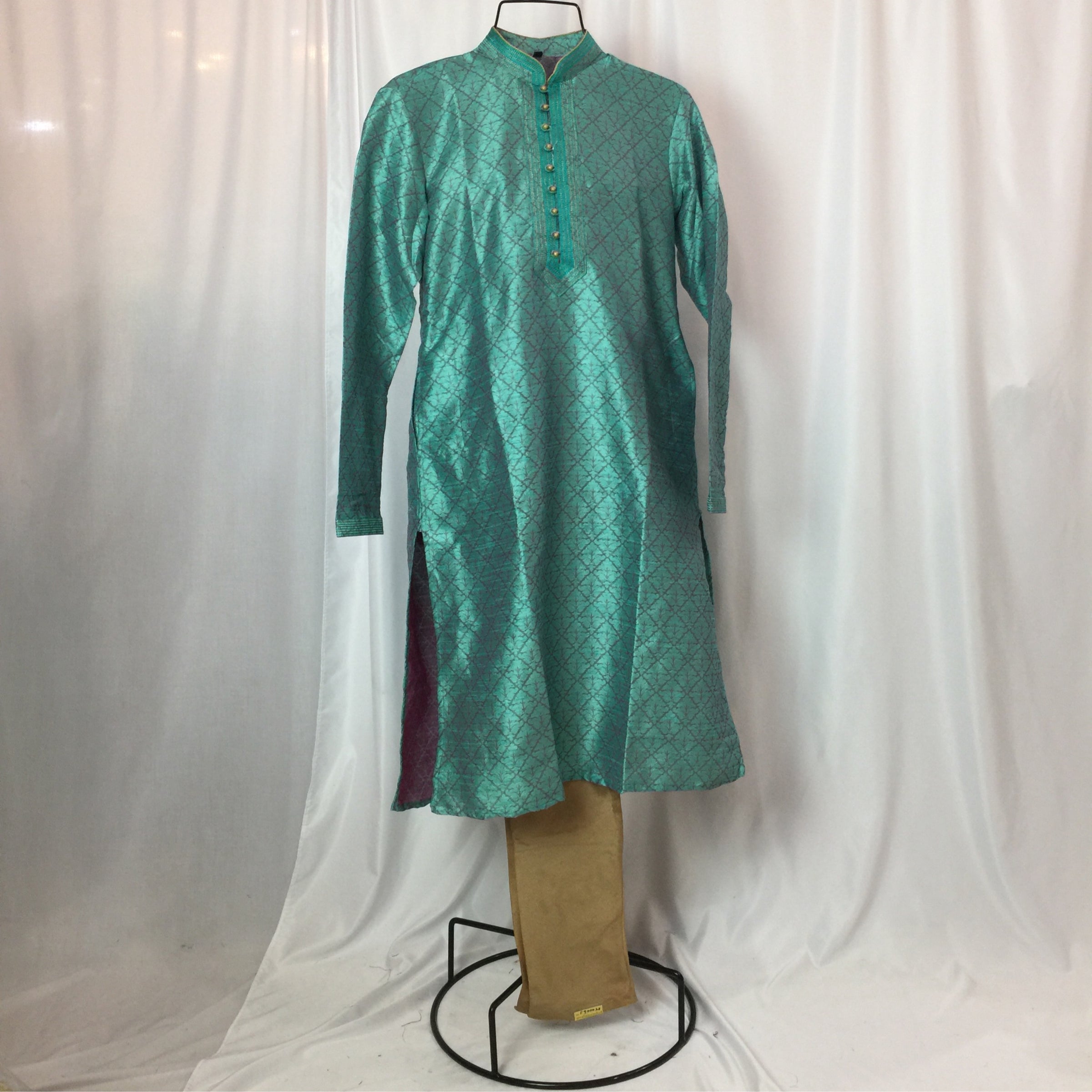 Kurta Pajamas Size 42
