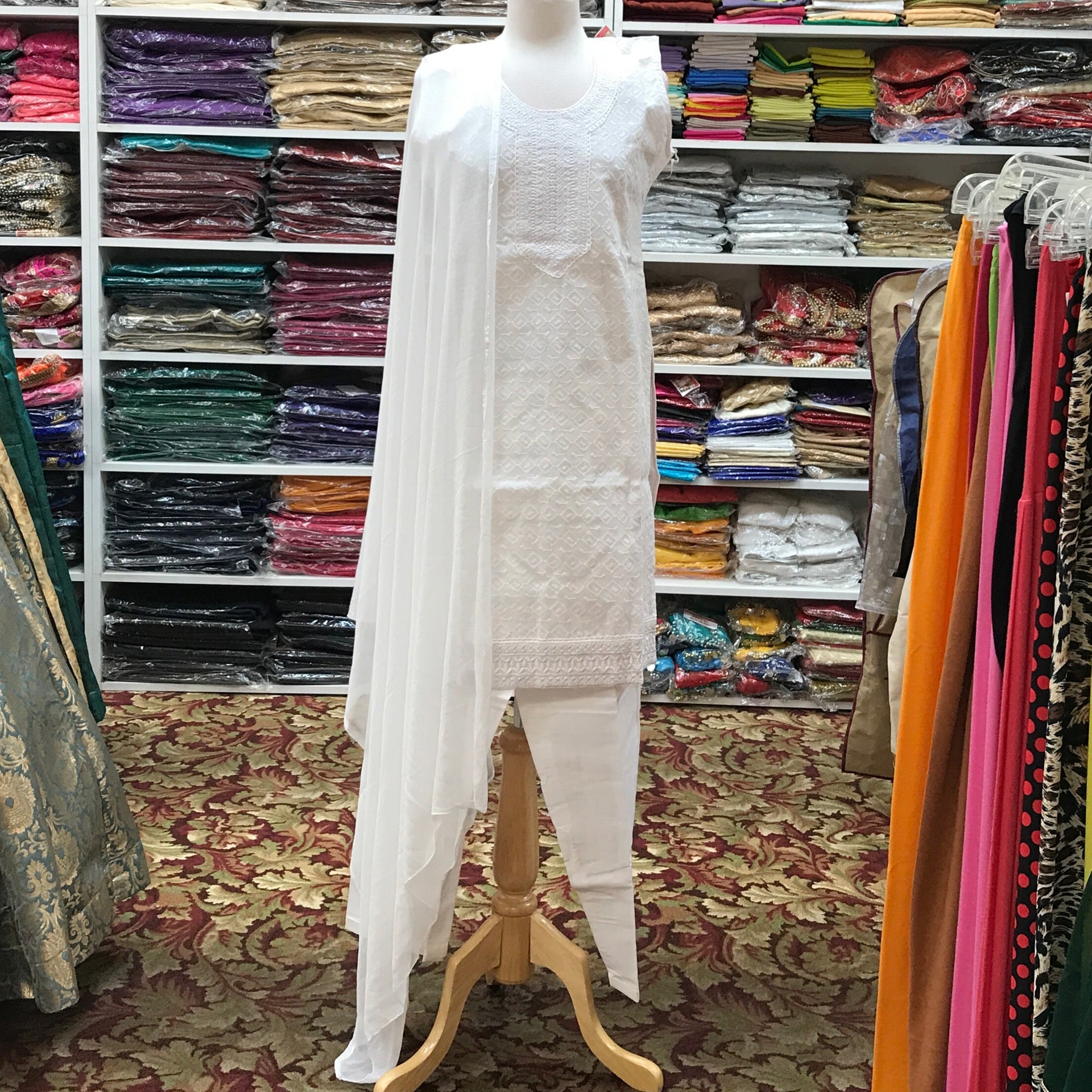 KURTA SHALWAR DUPATTA SIZE 40