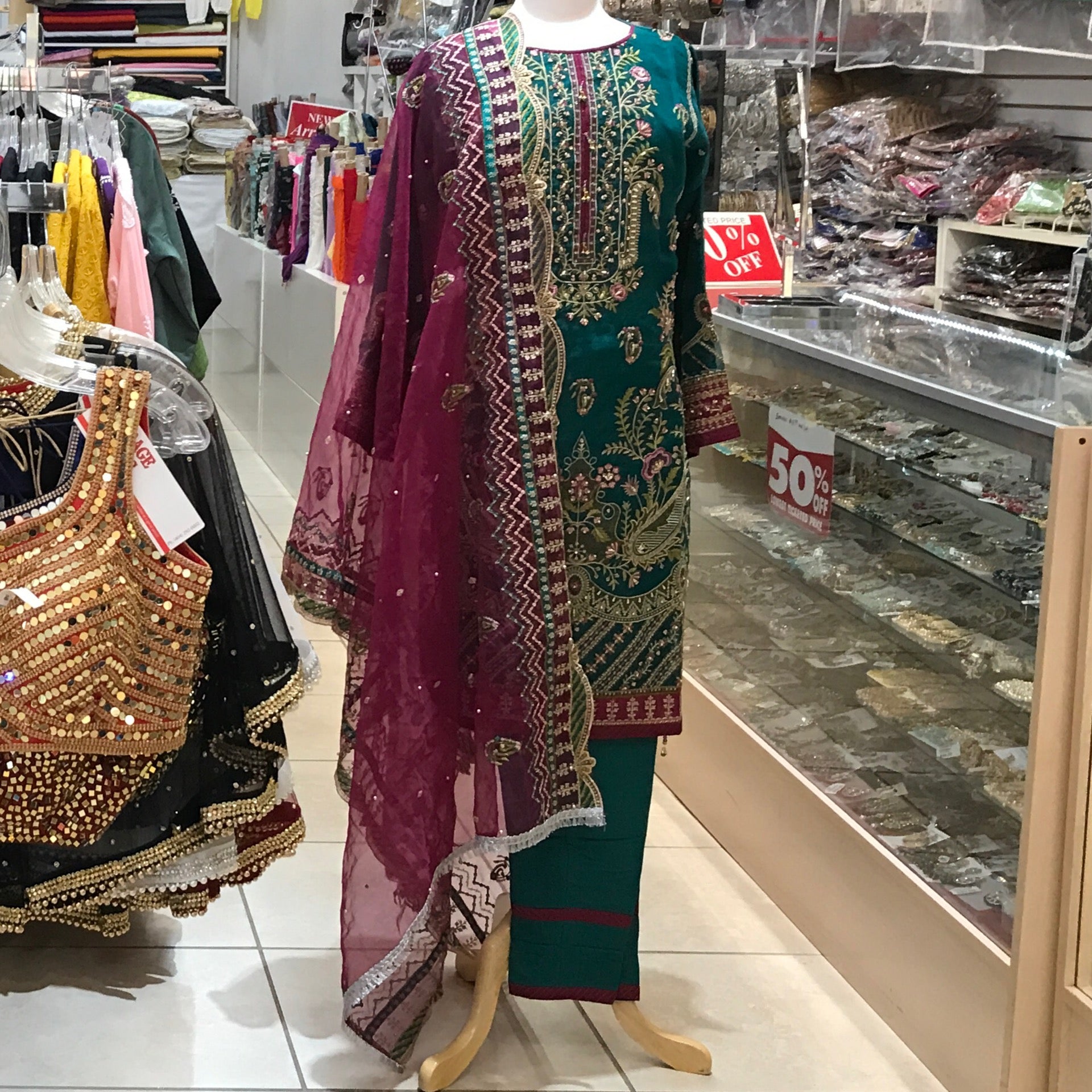 KURTA TROUSER SCARF SIZE X LARGE