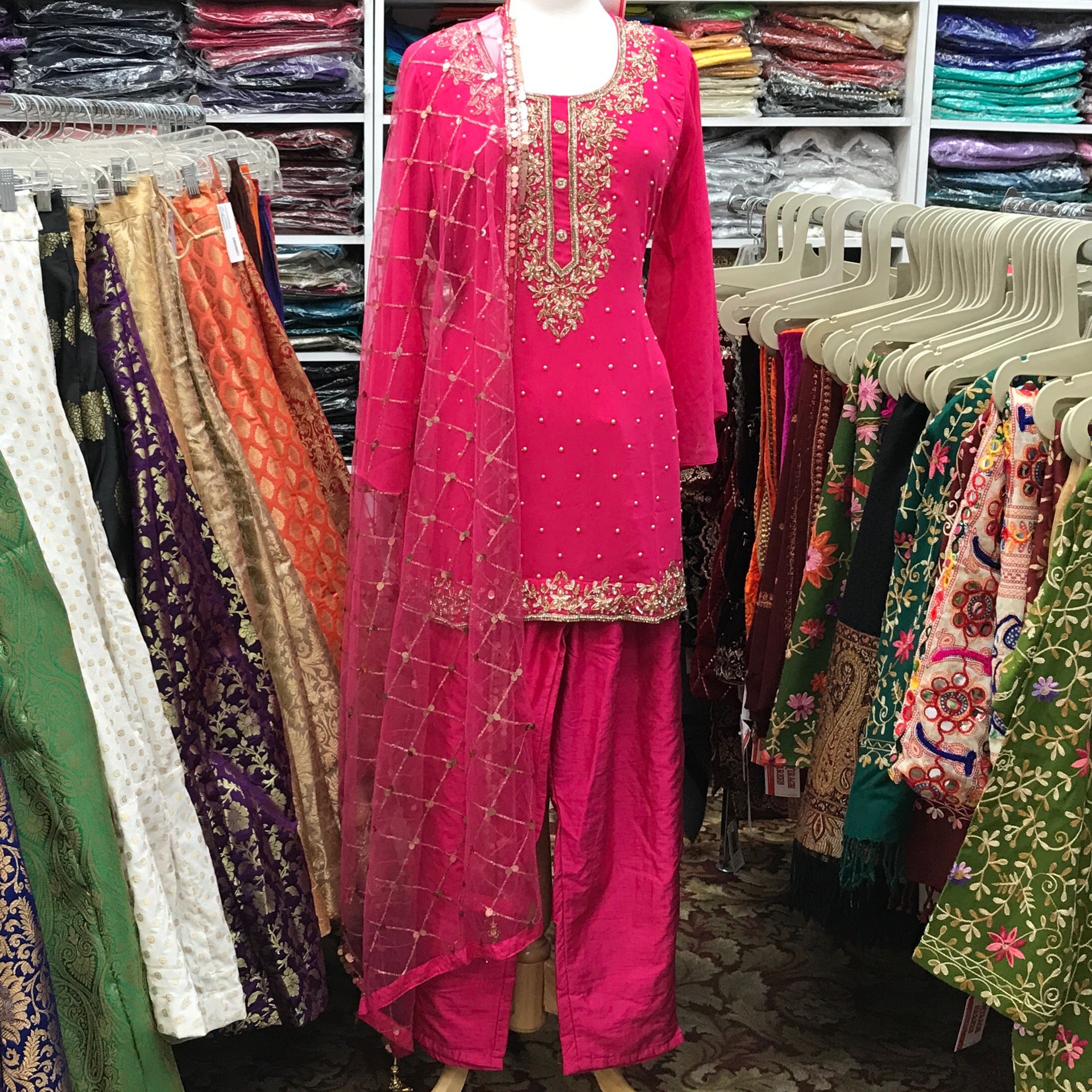 KURTA SHALWAR SCARF SIZE 42
