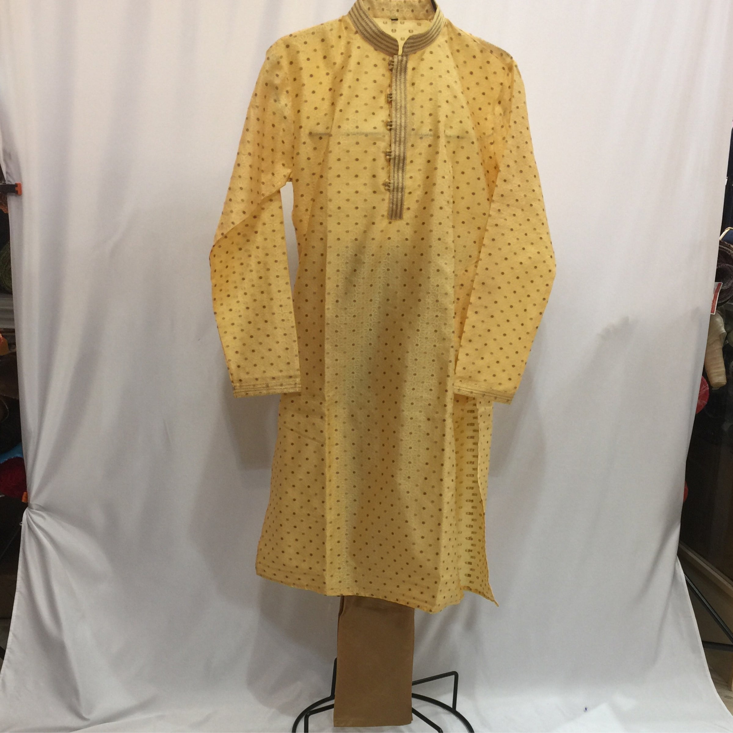 Men's Kurta Pajamas Size 44