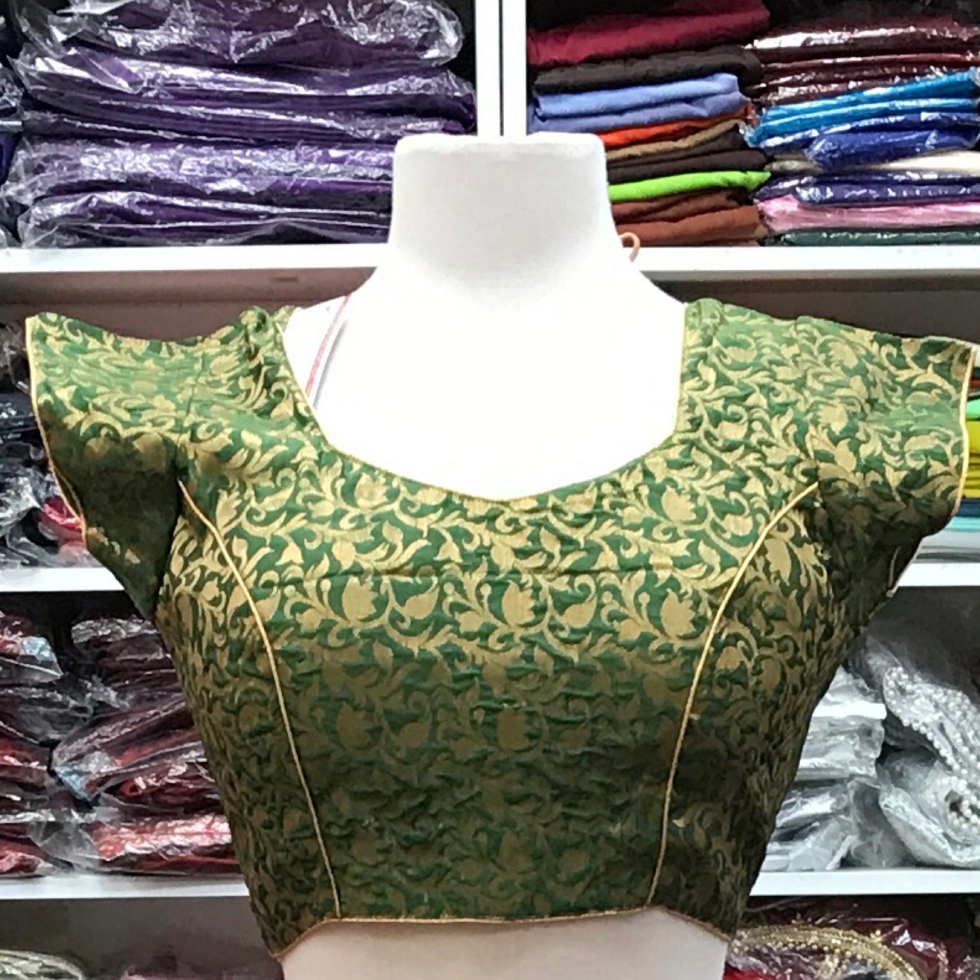 BROCADE BLOUSE SIZE 38