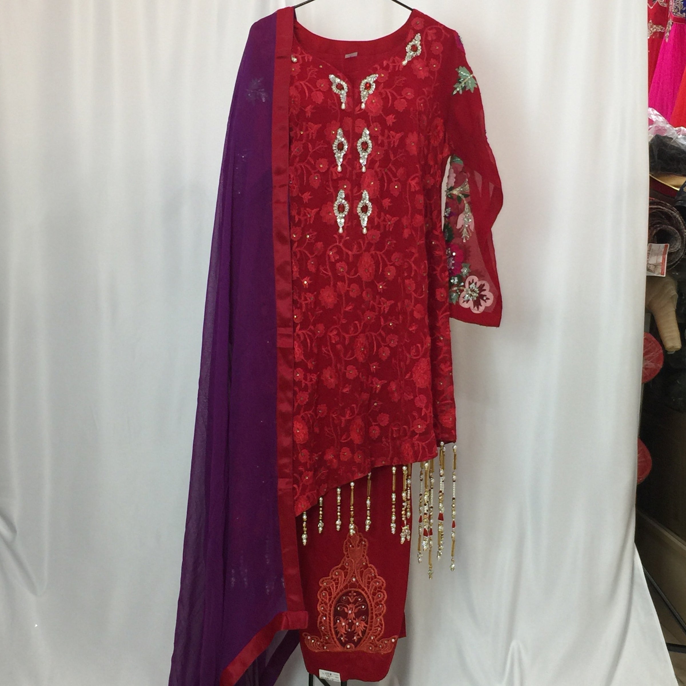 Pakistani Suit Size 44