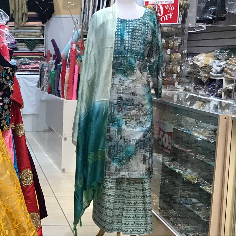 KURTA TROUSER SCARF