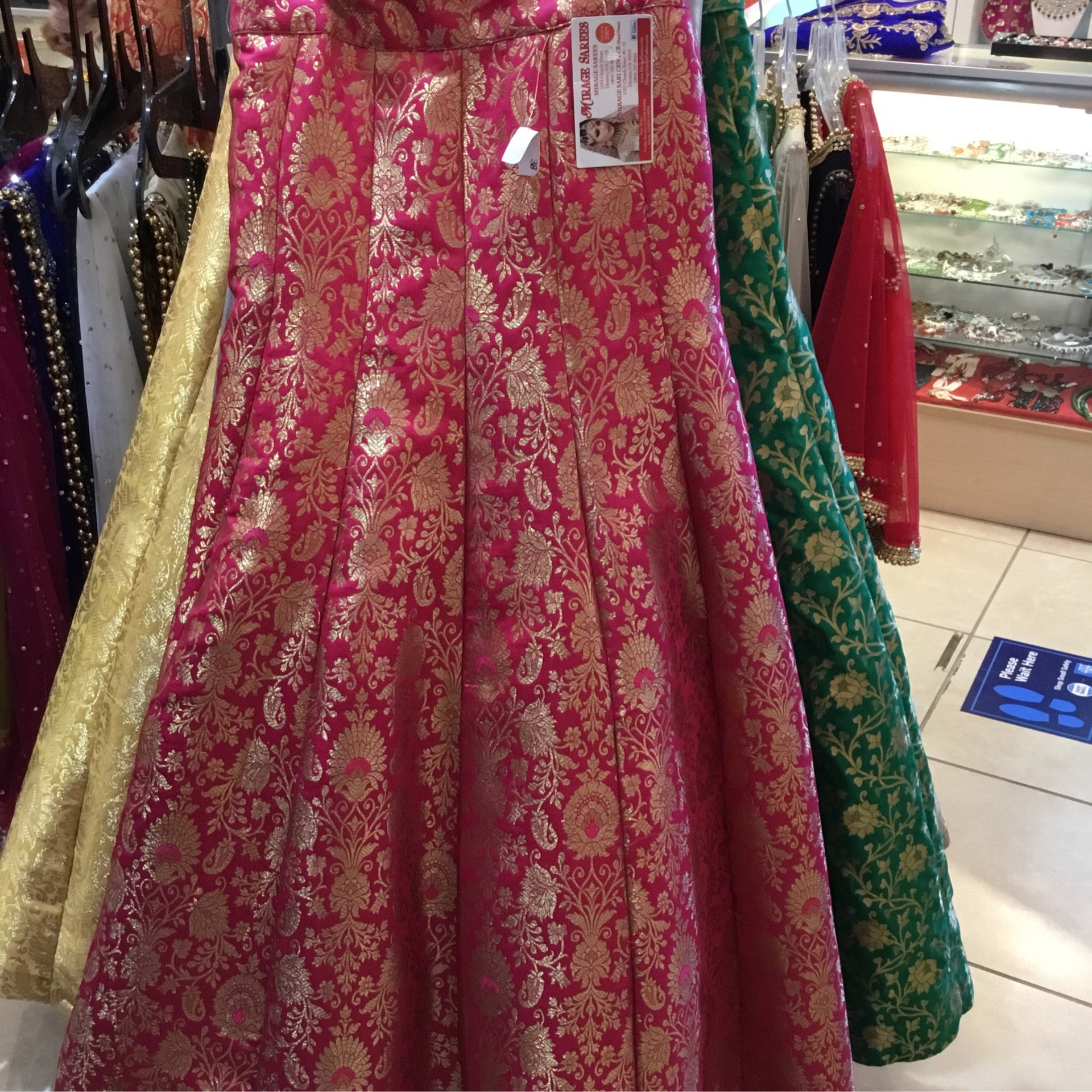Brocket skirt