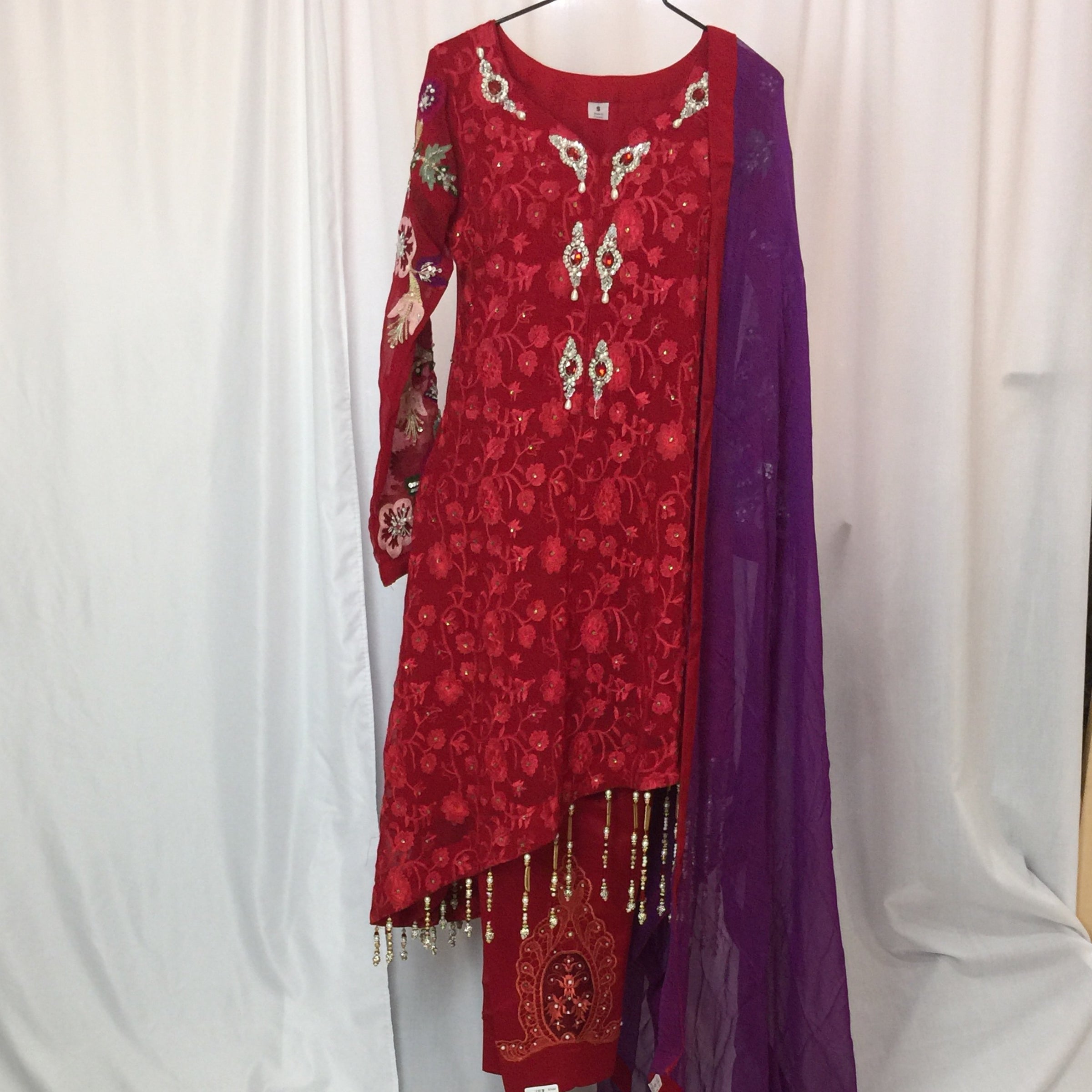 Pakistani Suit Size 38
