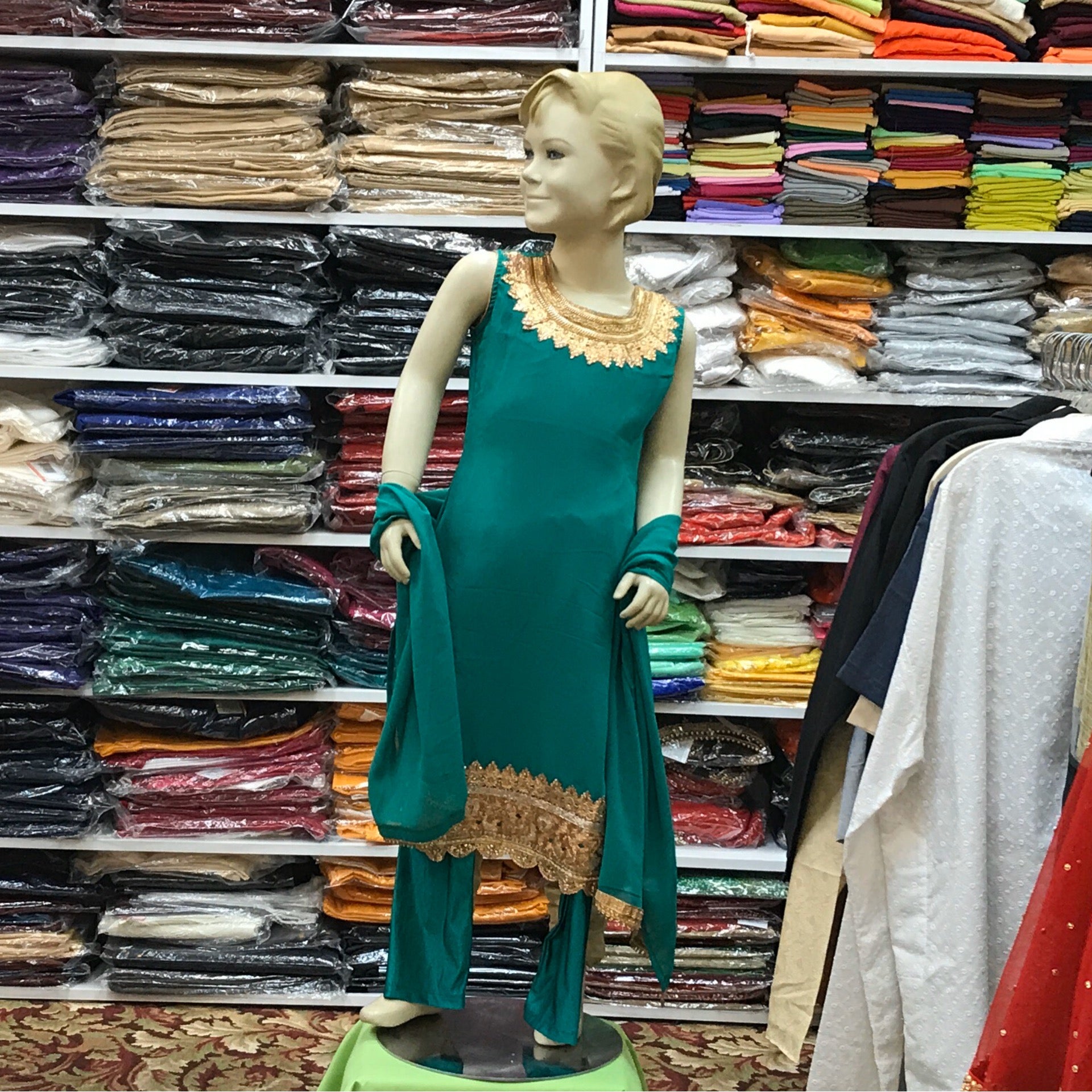 Kurta Churidar Dupatta Size 34