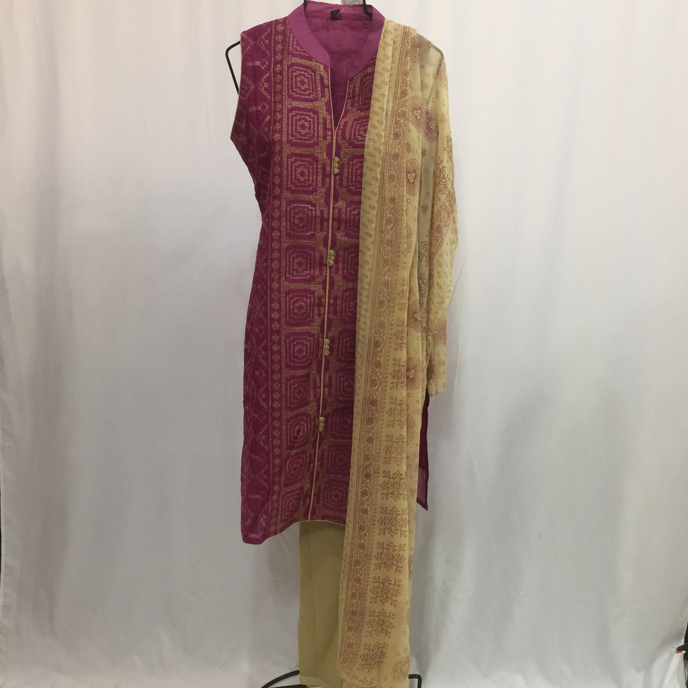 Shalwar Kameez Size 40