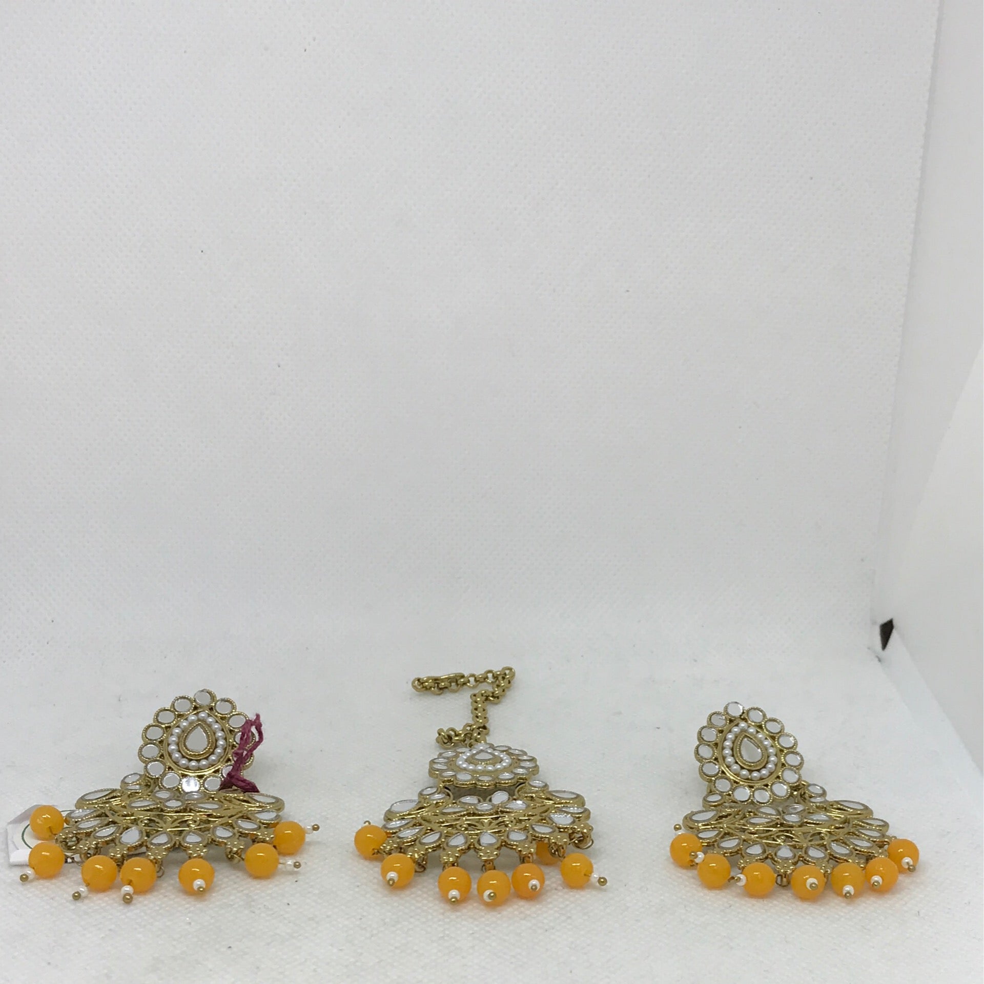 EARRINGS/TIKKA