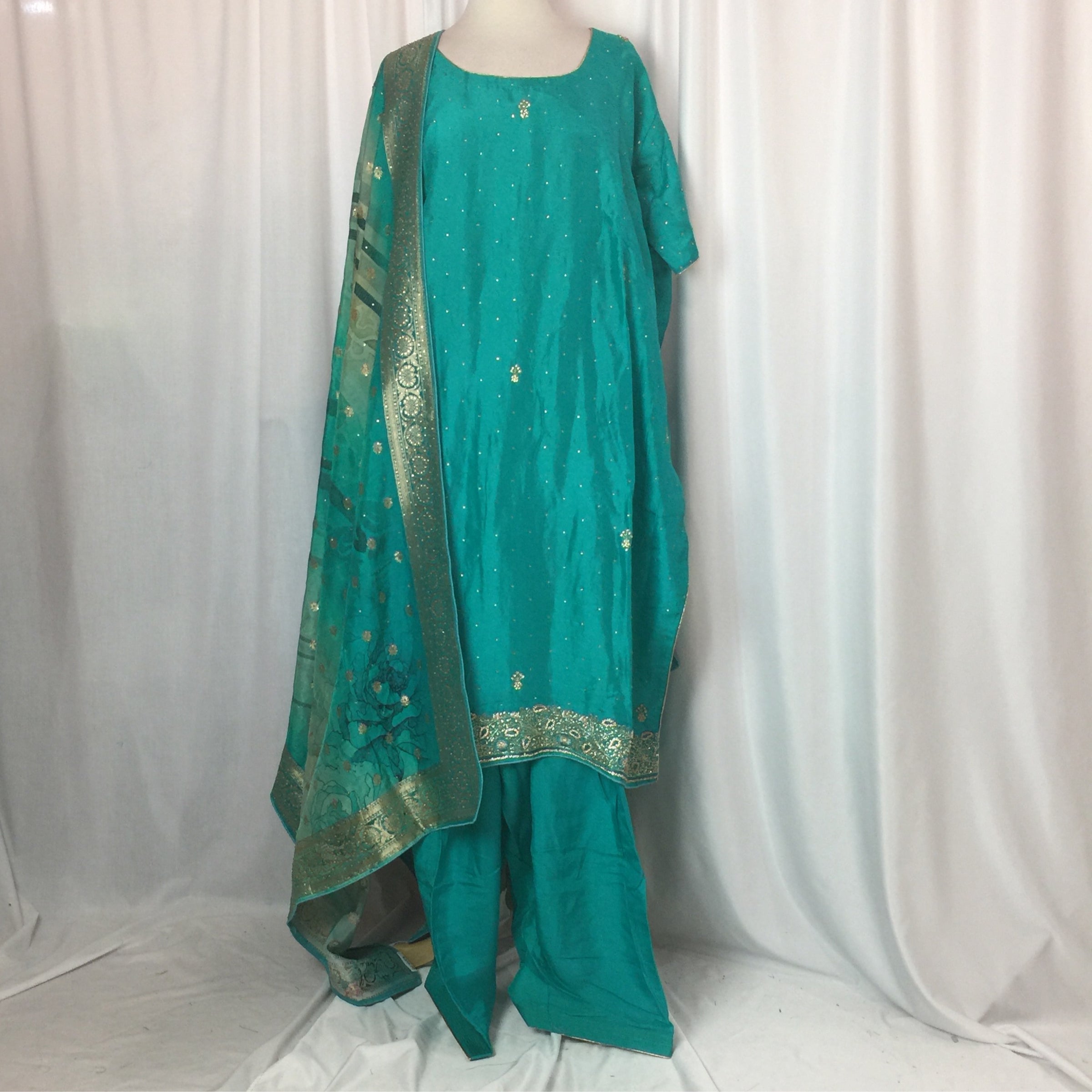 Shalwar Kurta