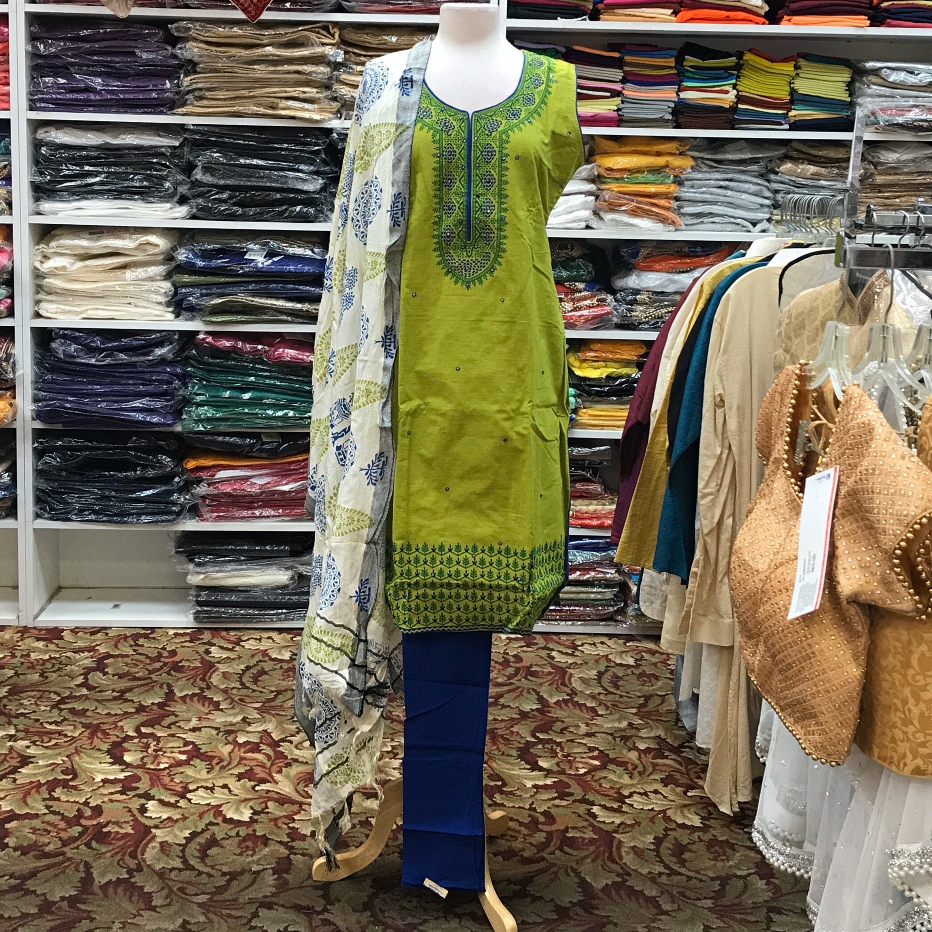 Kurta Churidar Dupatta Size 40